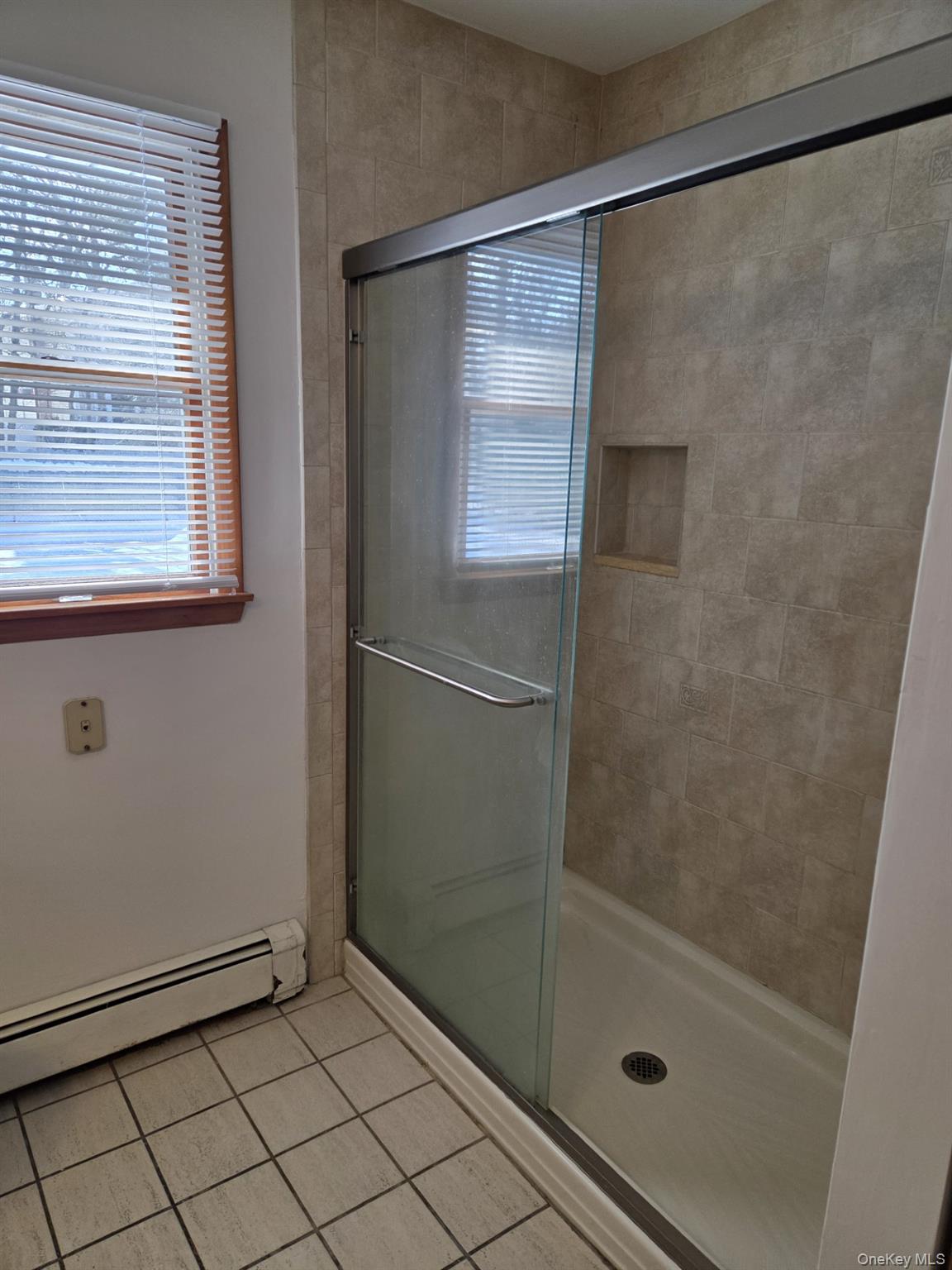 #1 photo, 6 Honey Lane, Саффолк ‖ Miller Place , NY 11764