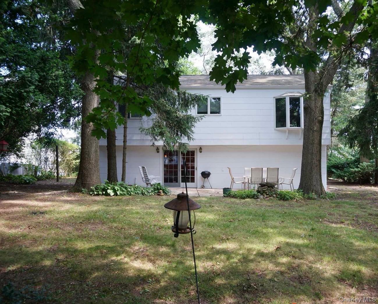 #2 photo, 439 Broadway Greenlawn, Саффолк ‖ Huntington , NY 11743