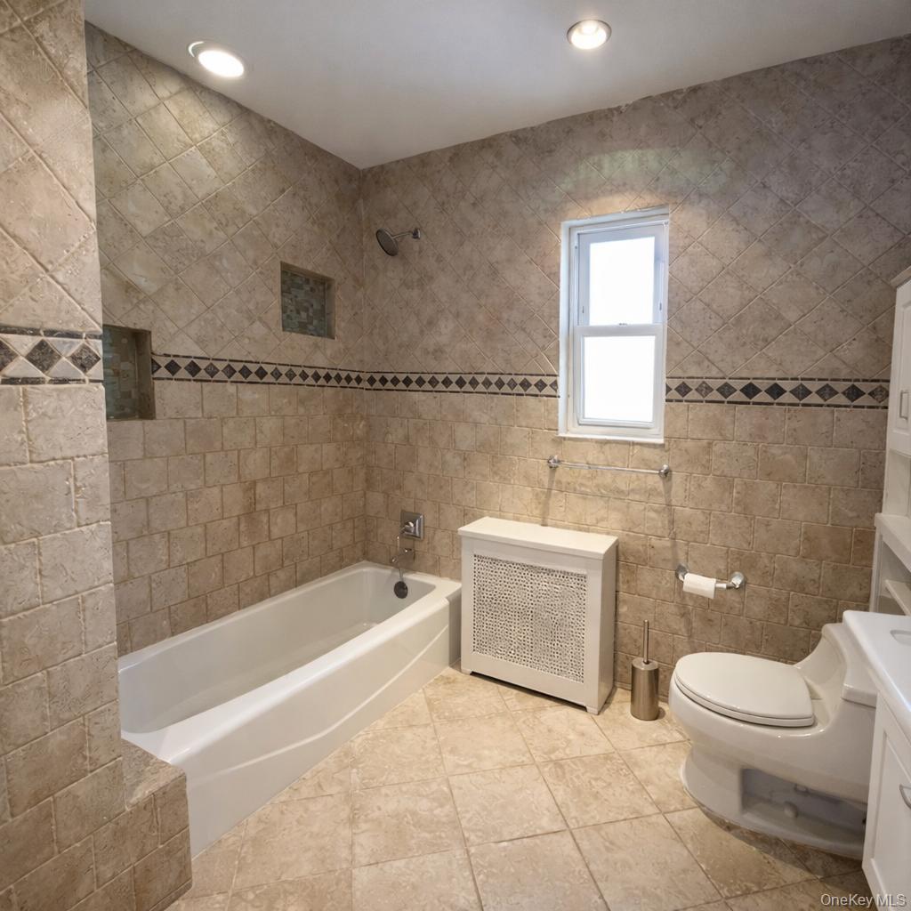 #7 photo, 7312 182nd Street, कुईंस Fresh Meadows , NY 11366