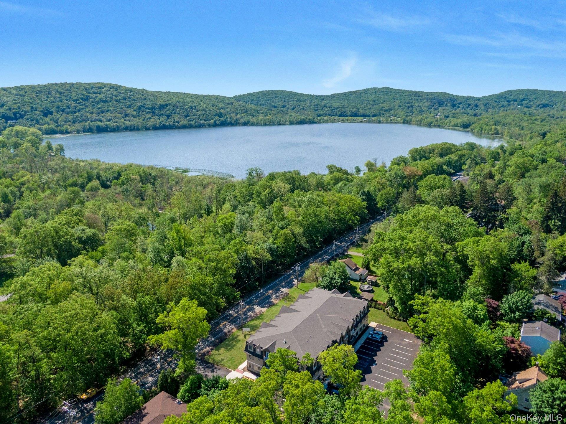 #2 photo, 962 S Route 9W, Congers , NY 10920