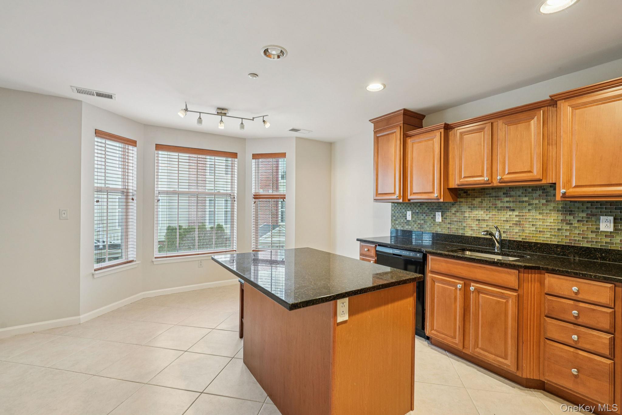 #14 photo, 10 BRIDGE Lane, 纽约州 Haverstraw , NY 10927