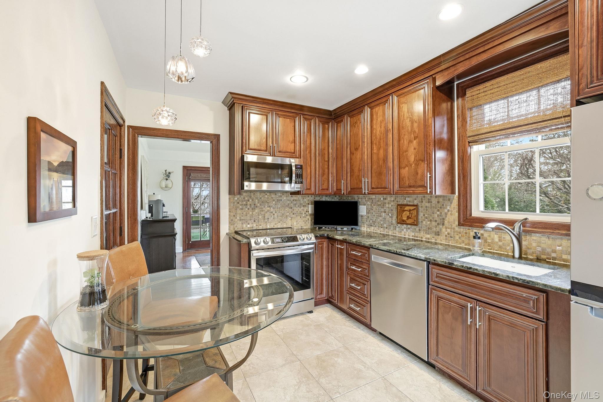 #13 photo, 11 Van Buren Place, White Plains , NY 10603