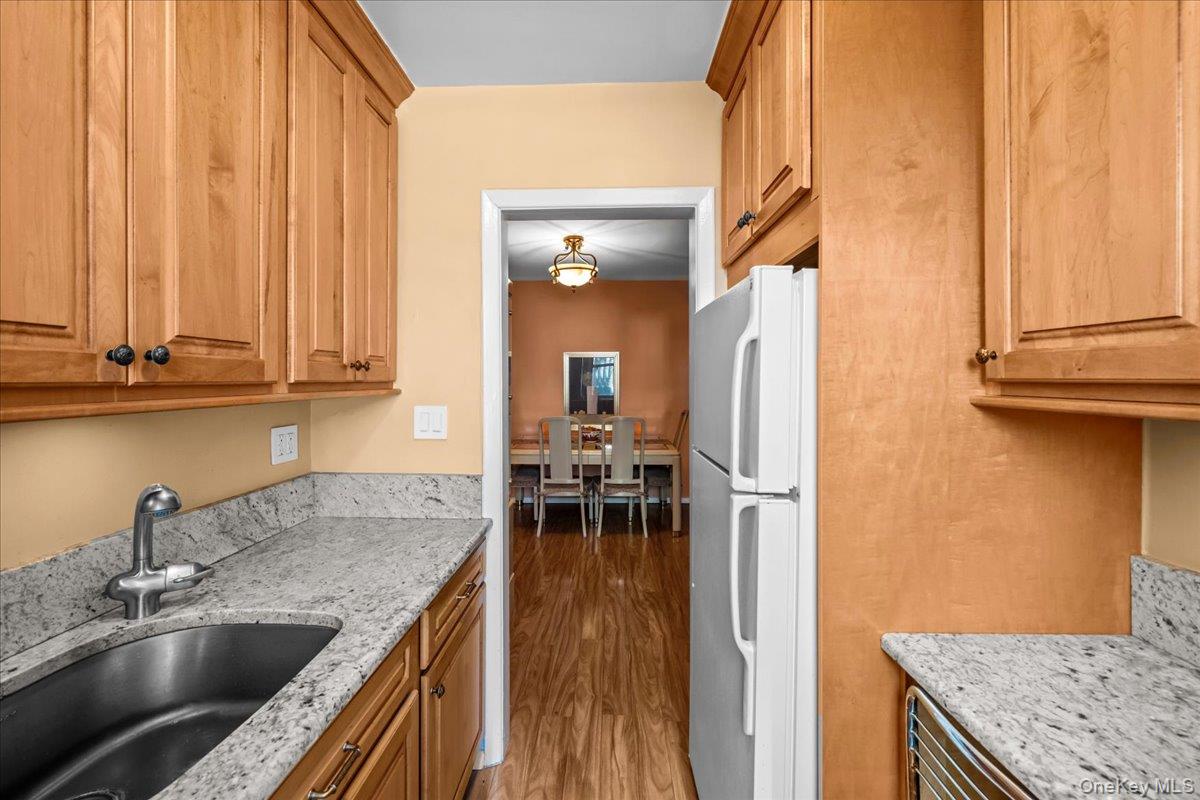 #15 photo, 525 W 236th Street, برونكس Bronx , NY 10463