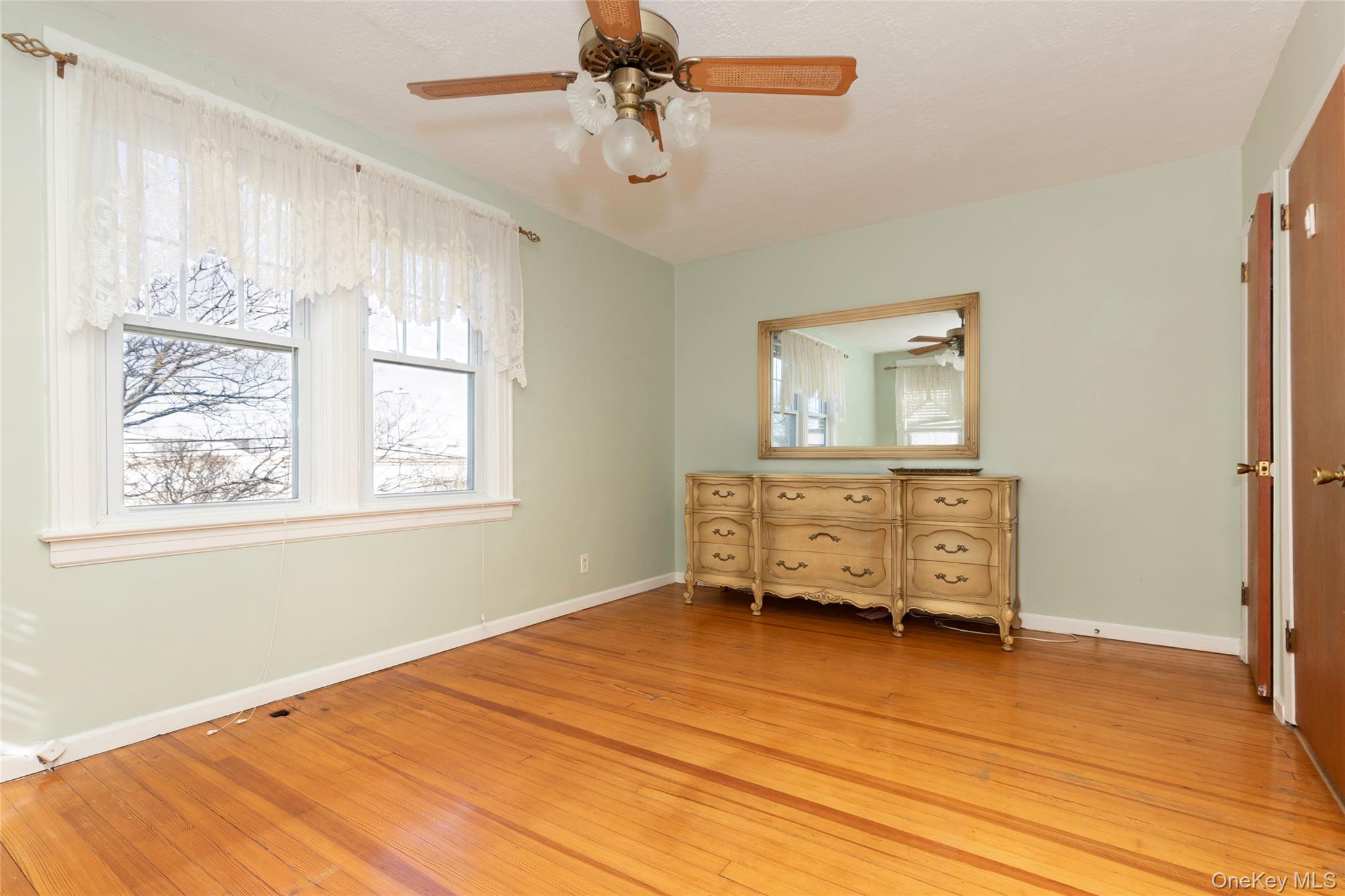 #20 photo, 100 Marine Street, 布朗士 Bronx , NY 10464