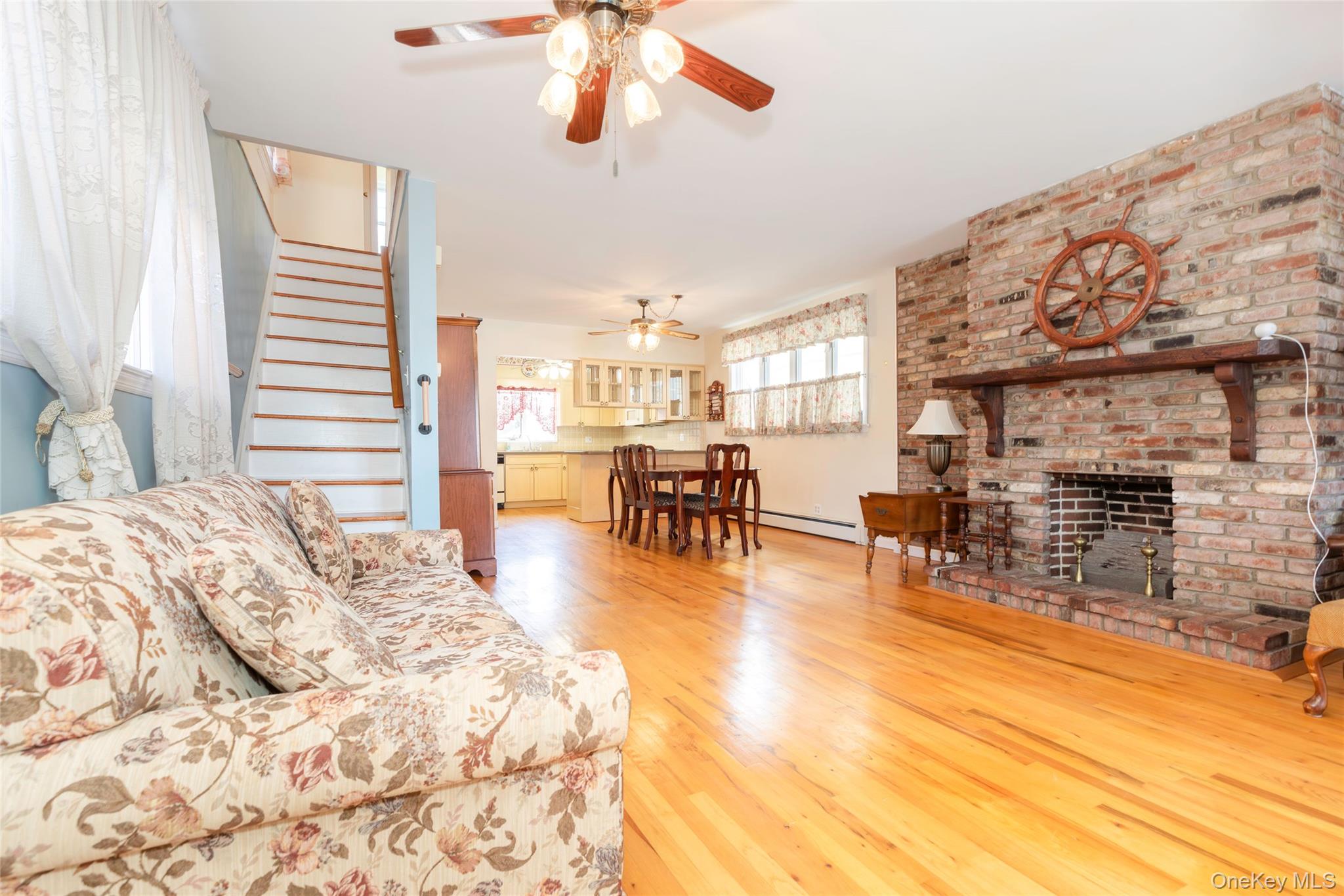 #3 photo, 100 Marine Street, 布朗士 Bronx , NY 10464