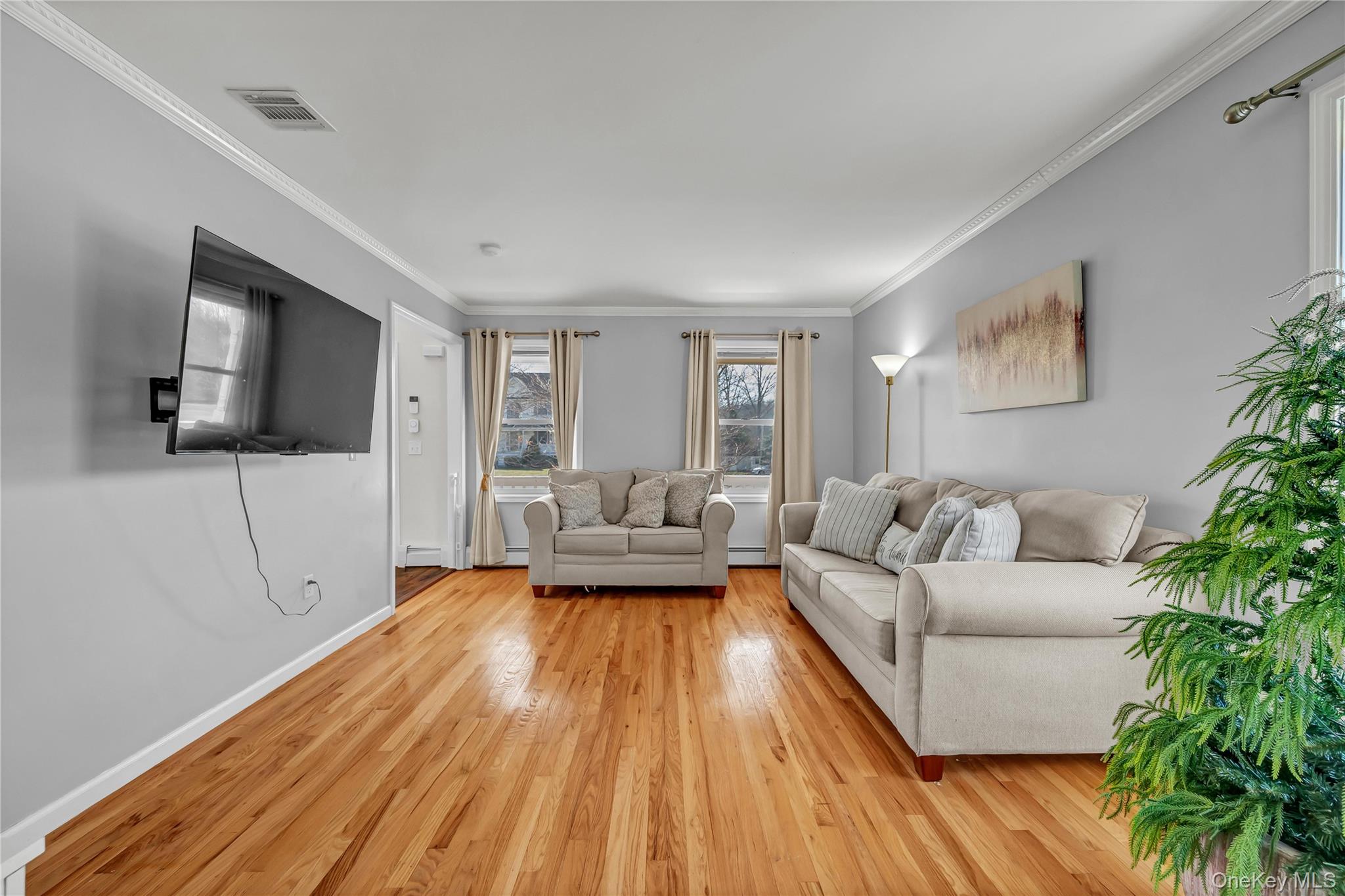 #7 photo, 4 Natchu Court, Salisbury Mills , NY 12577