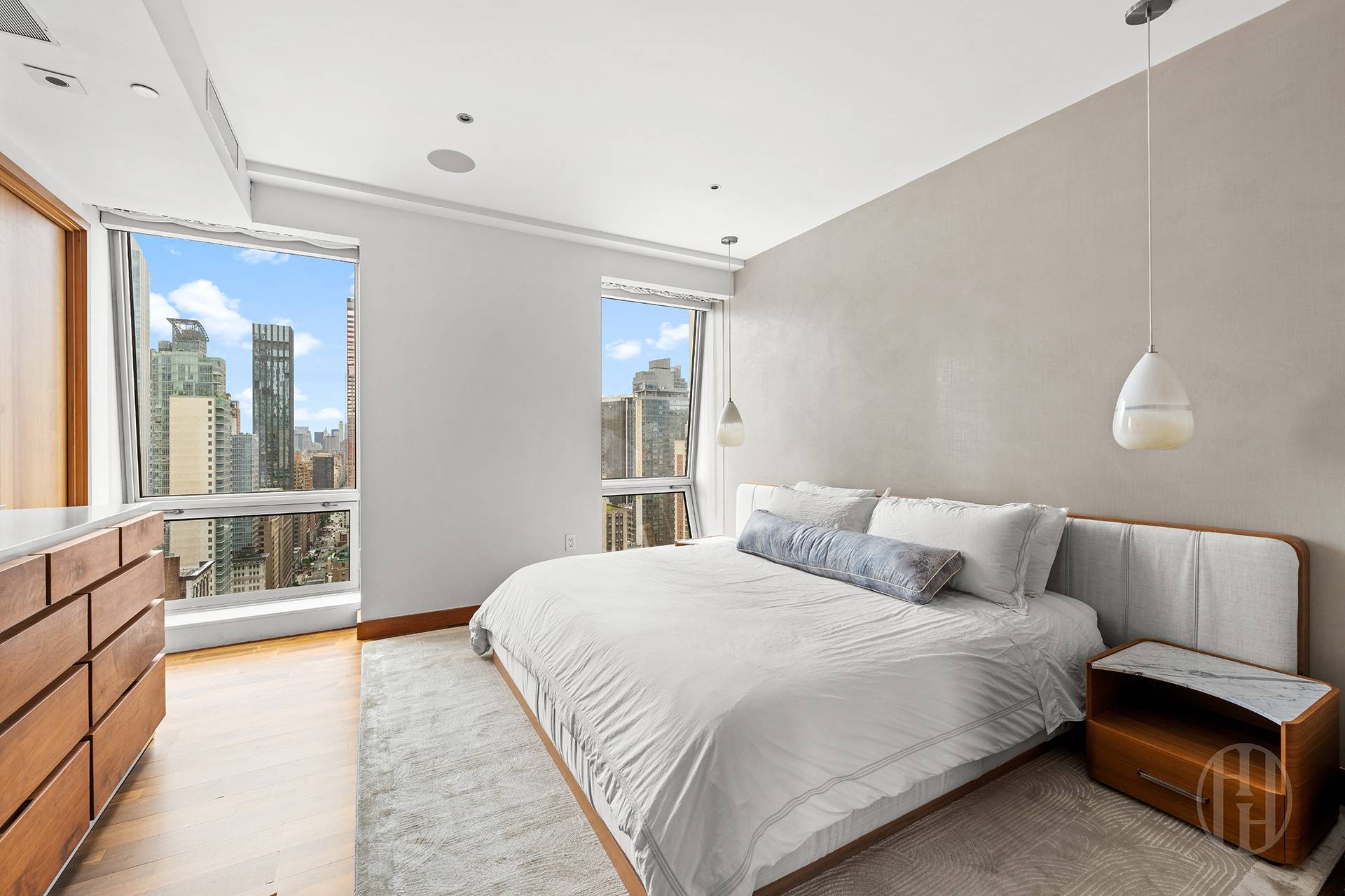 #10 photo, 400 5th Avenue, Midtown , NY 10018