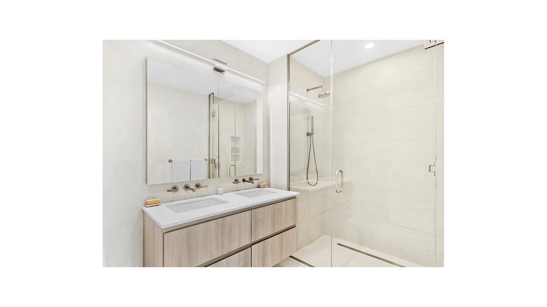 #13 photo, 526 UNION Avenue, Williamsburg , NY 11211