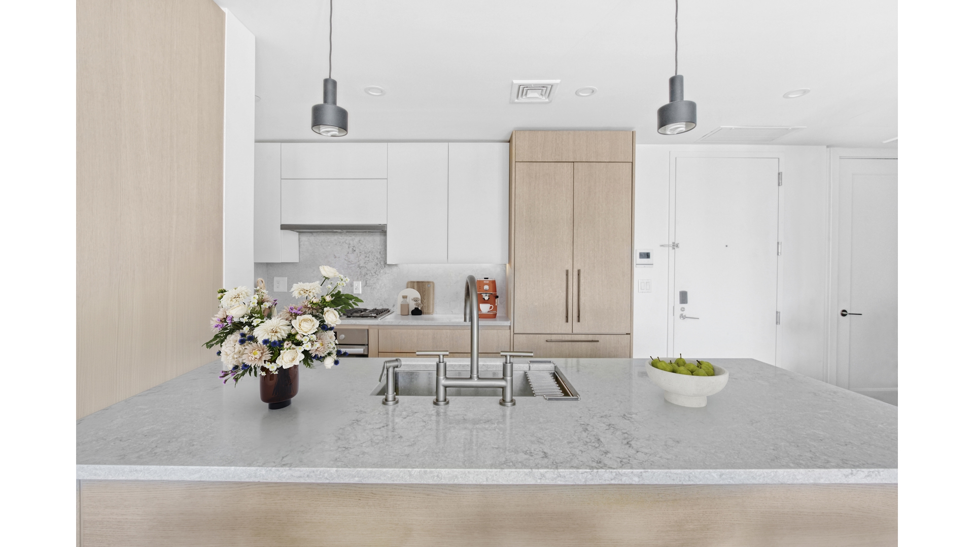 #7 photo, 526 UNION Avenue, Williamsburg , NY 11211