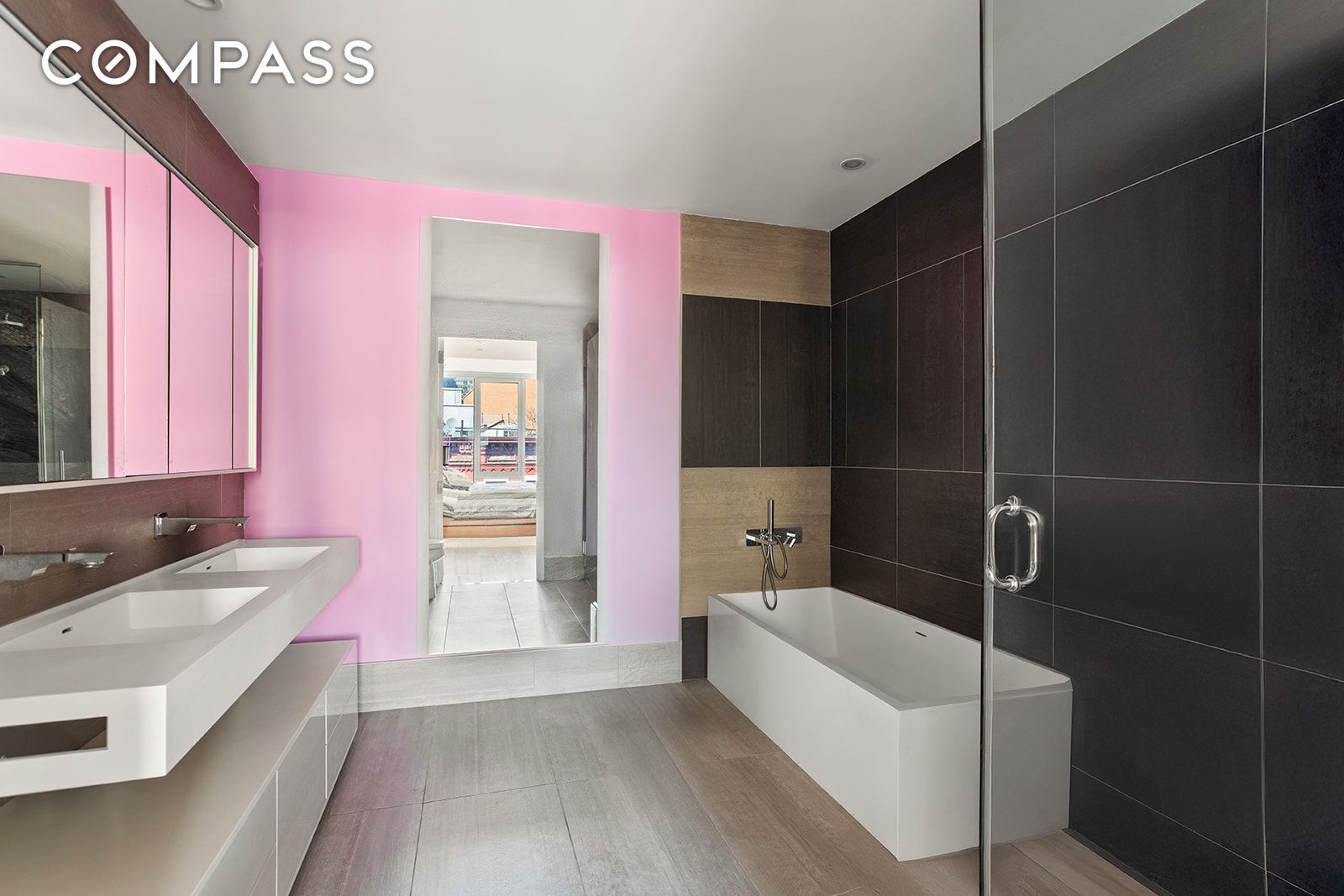 #9 photo, 540 W 49th Street, Манхэттен ‖ Hell's Kitchen , NY 10019