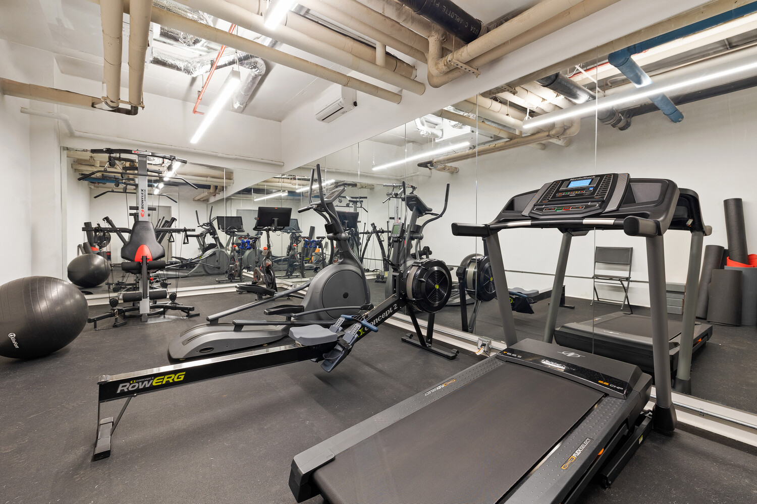 #11 photo, 233 E 86TH Street, Yorkville , NY 10028