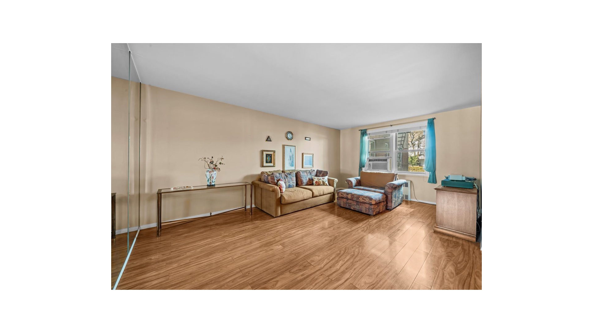 #11 photo, 525 W 236TH Street, Central Riverdale , NY 10463