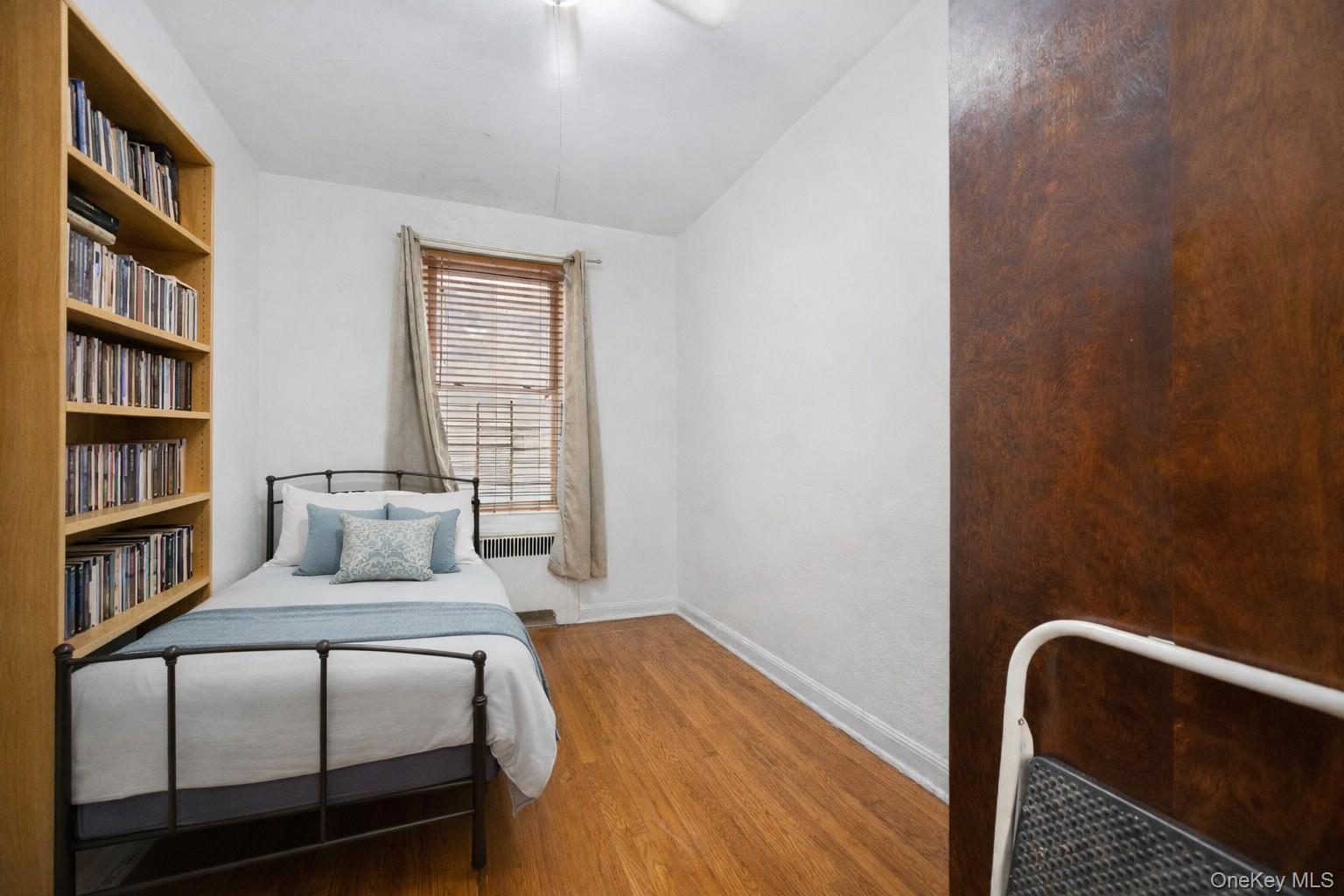 #14 photo, 2166 Bronx Park, Бронкс ‖ Bronx , NY 10462