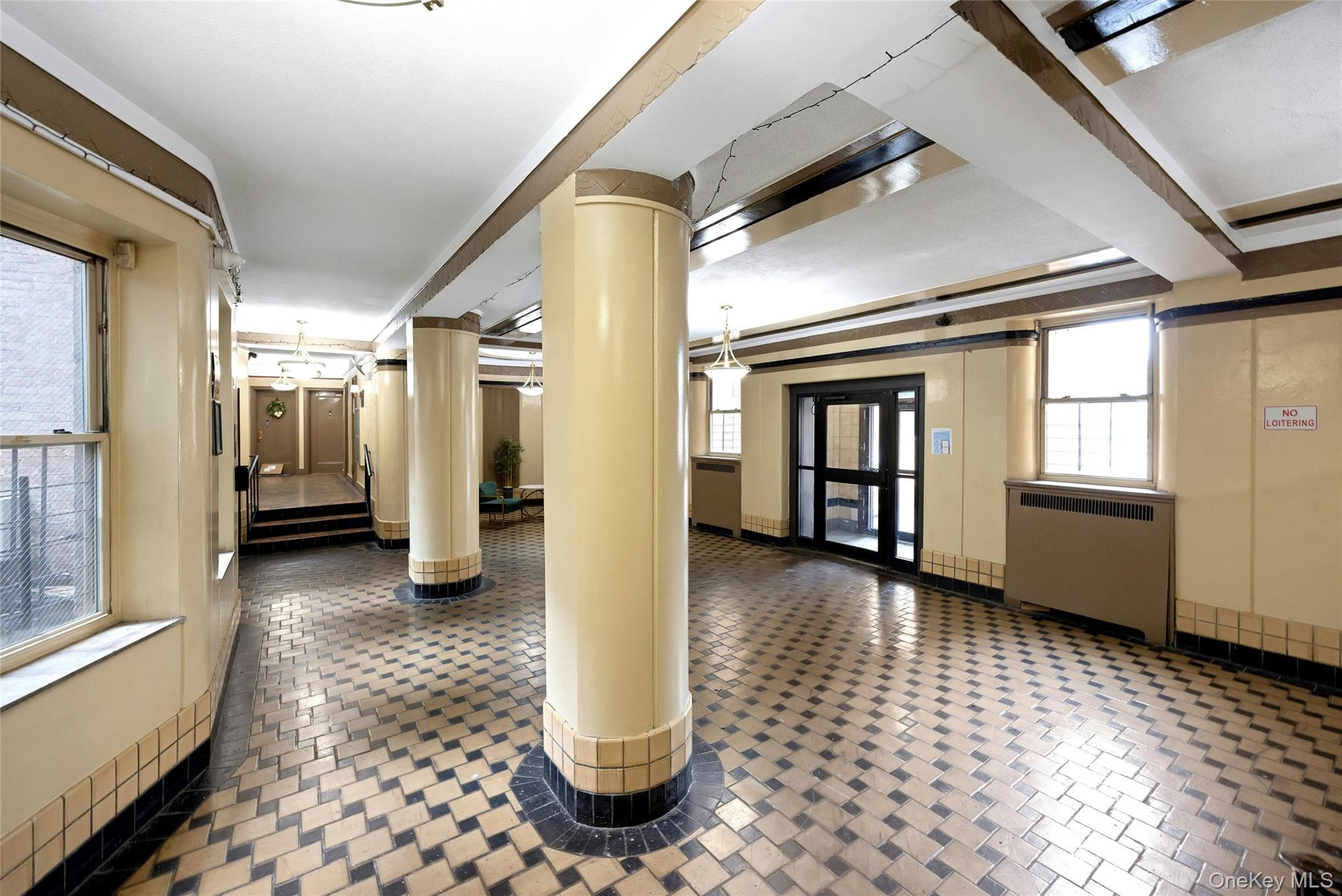 #17 photo, 2166 Bronx Park, Бронкс ‖ Bronx , NY 10462