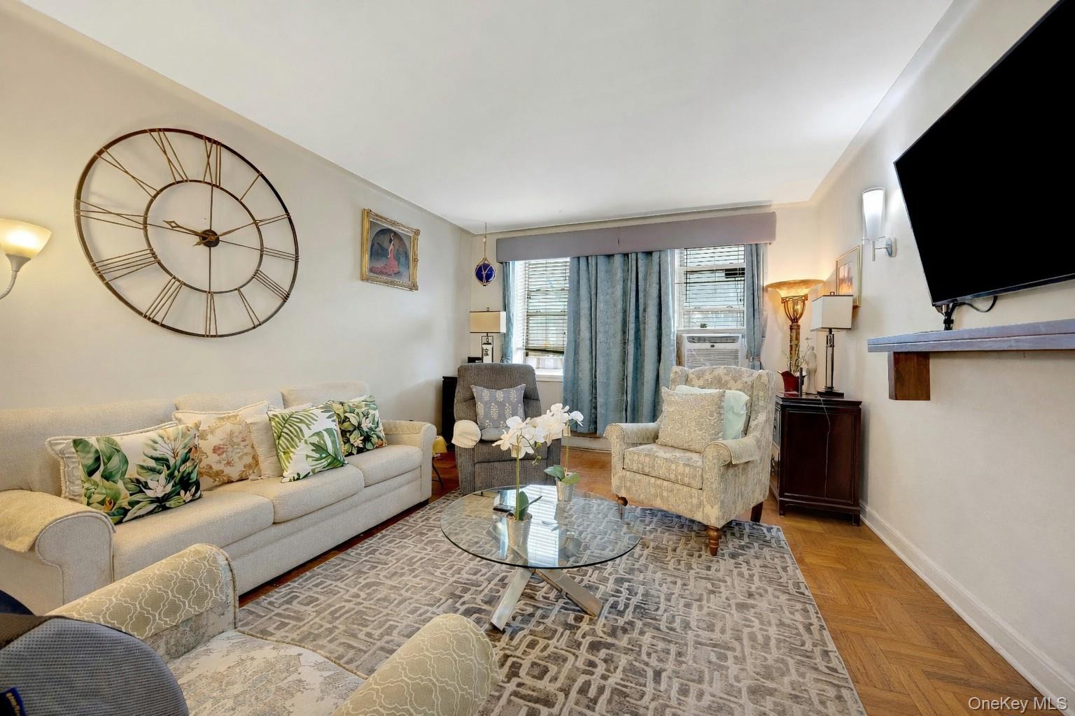 #2 photo, 2166 Bronx Park, Бронкс ‖ Bronx , NY 10462