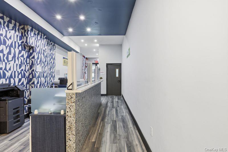 #9 photo, 380 Grove Street, 布鲁克林 Brooklyn , NY 11237