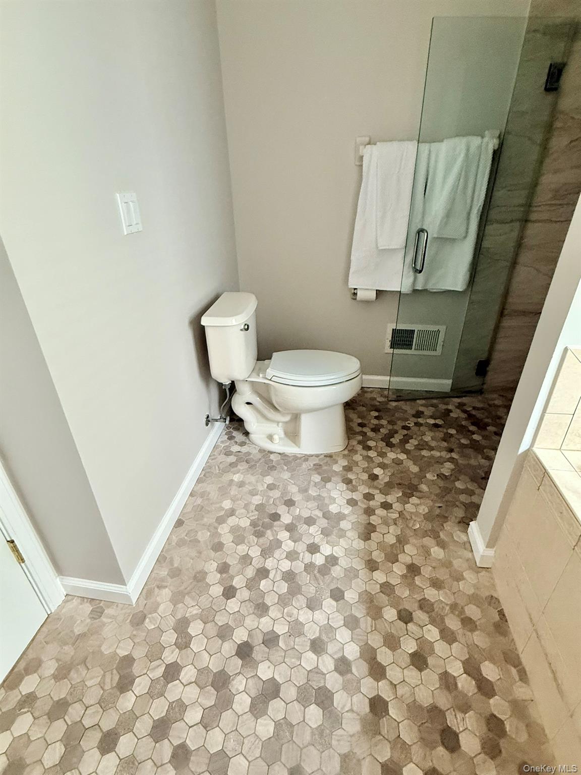 #12 photo, 19 Sunflower Street, 紐約州 Middletown , NY 10940