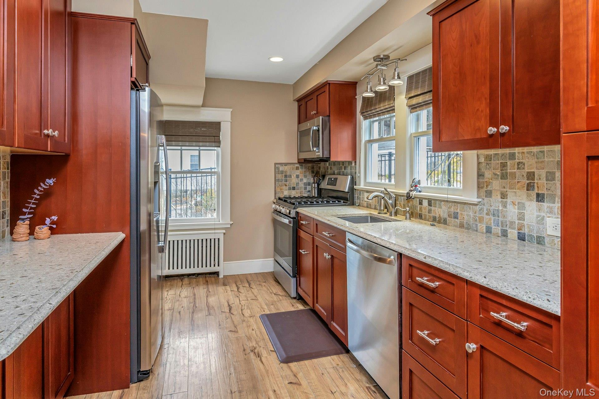 #12 photo, 49 Bellewood Avenue, 紐約州 Dobbs Ferry , NY 10522