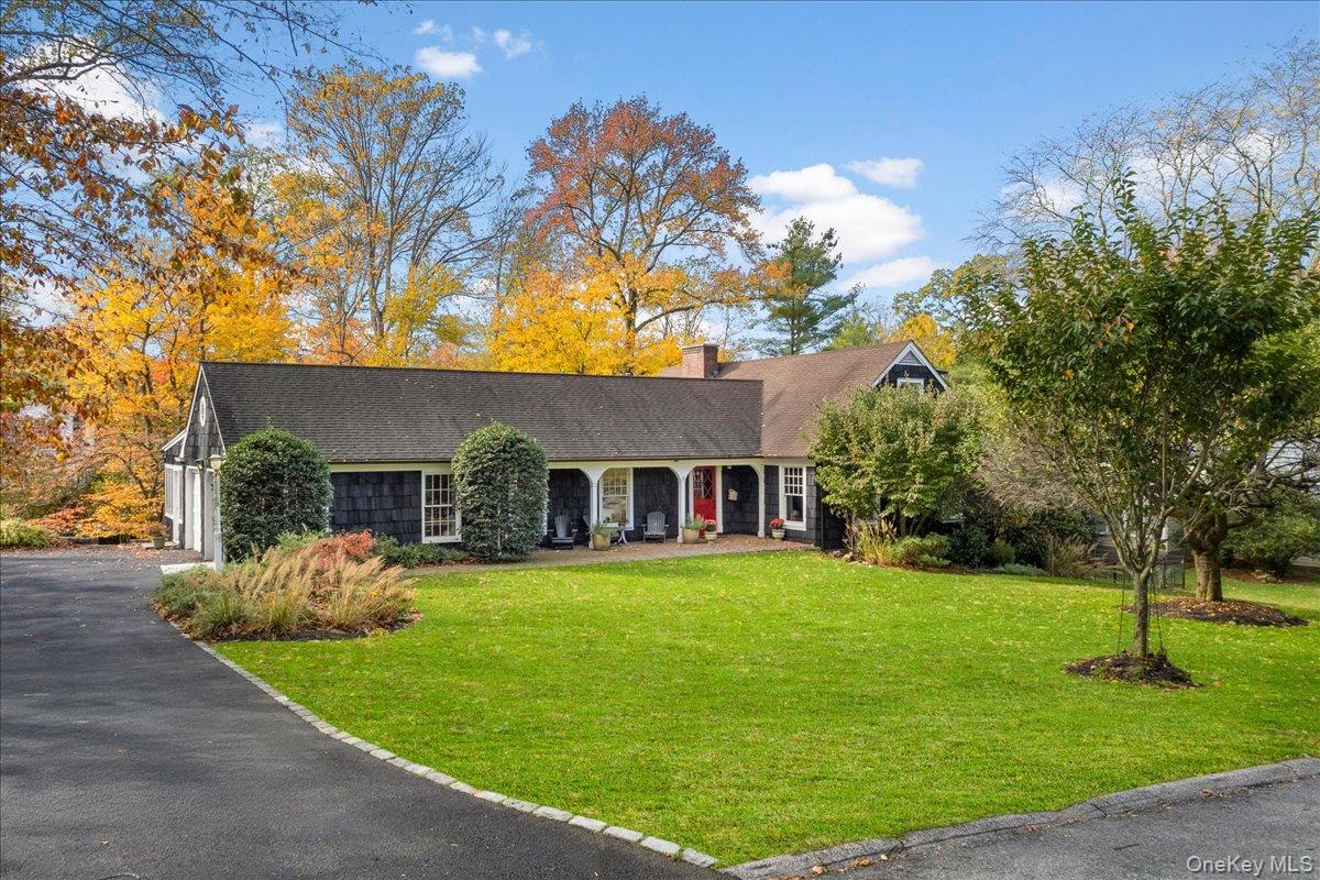 #1 photo, 8 Douglas Circle, Rye , NY 10580