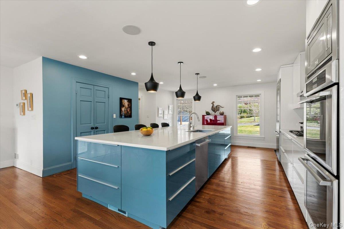 #10 photo, 8 Douglas Circle, Rye , NY 10580