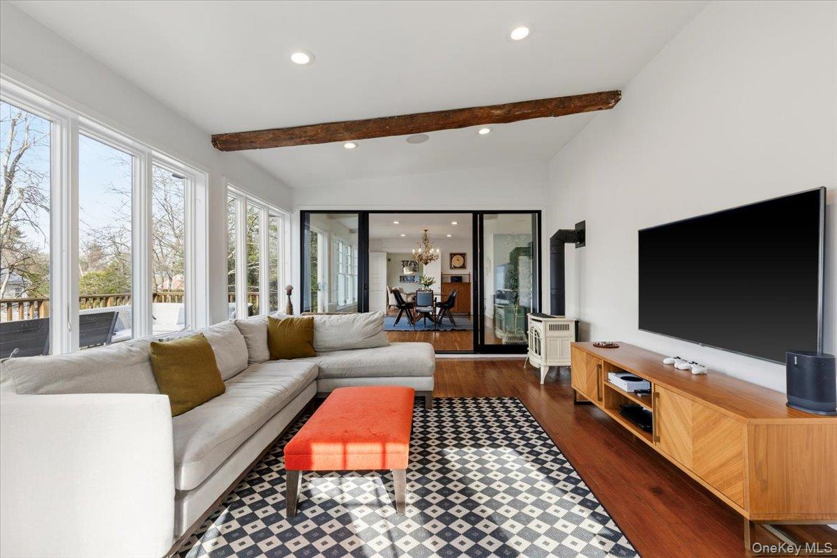 #13 photo, 8 Douglas Circle, Rye , NY 10580