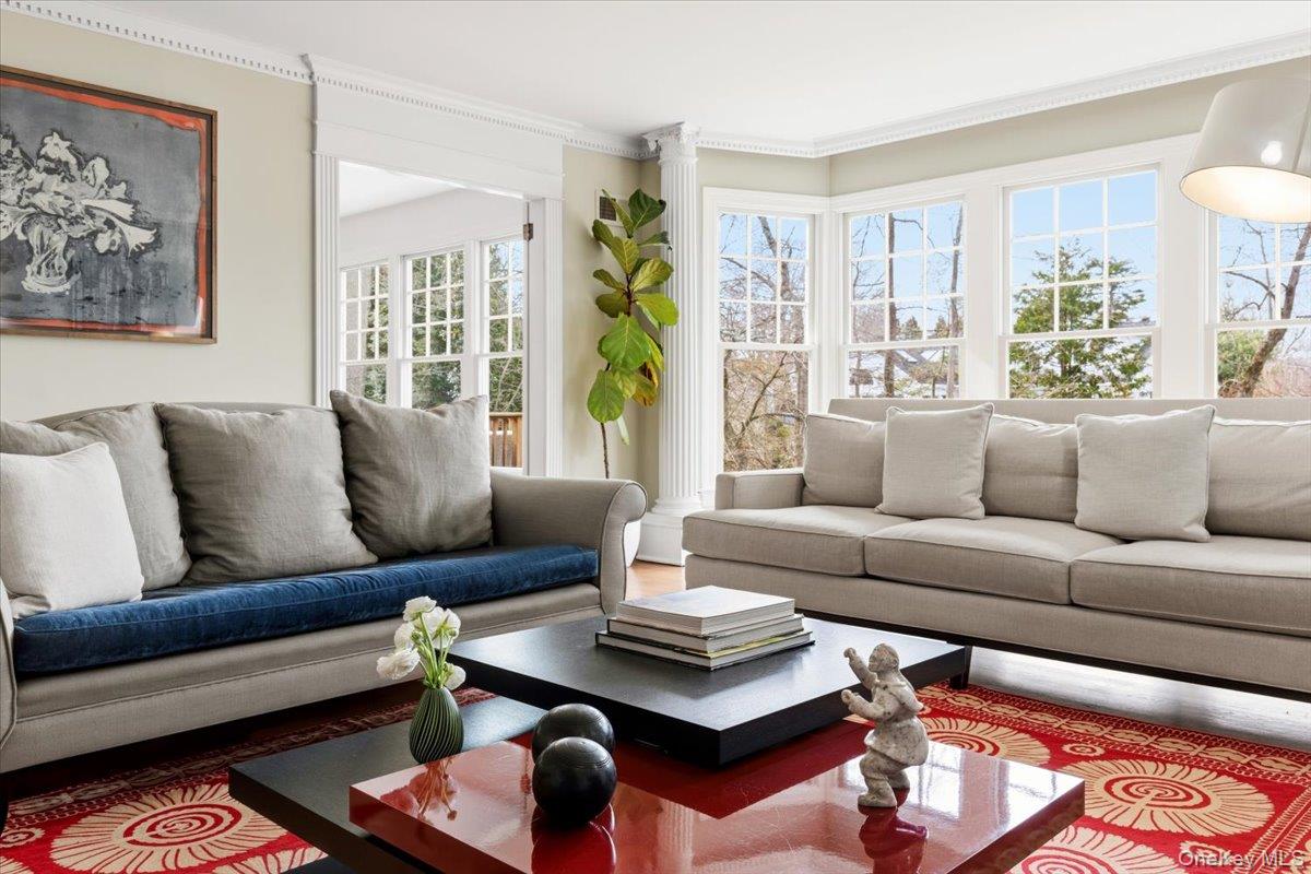 #6 photo, 8 Douglas Circle, Rye , NY 10580