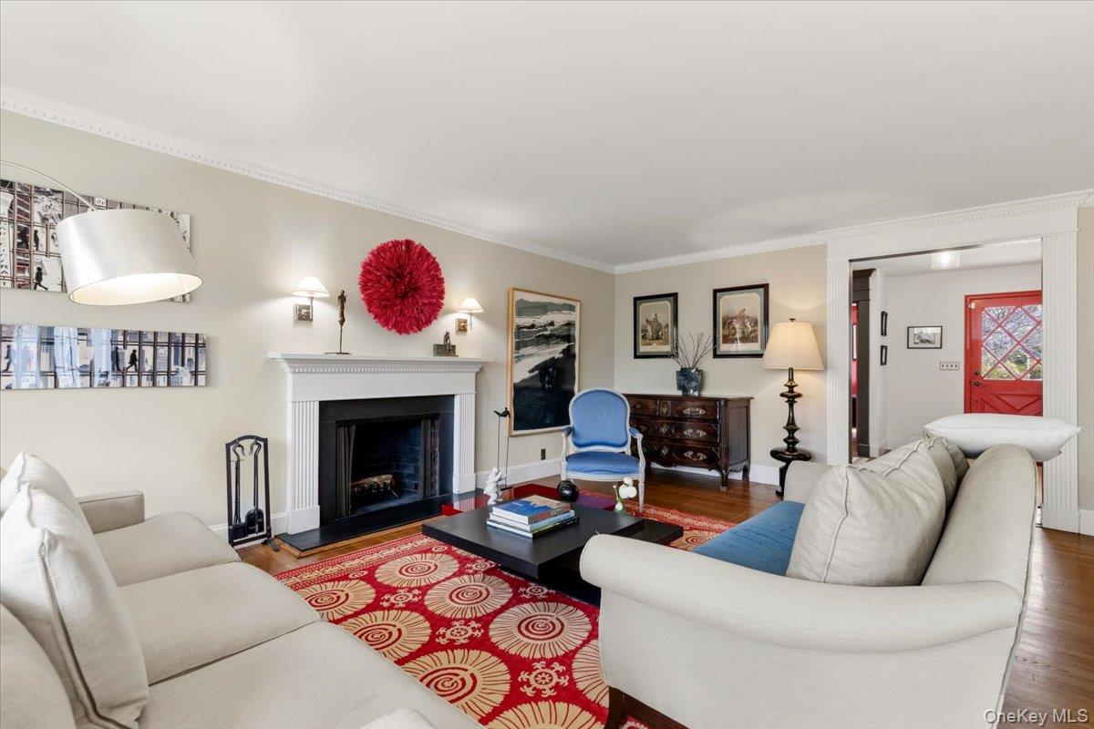 #7 photo, 8 Douglas Circle, Rye , NY 10580