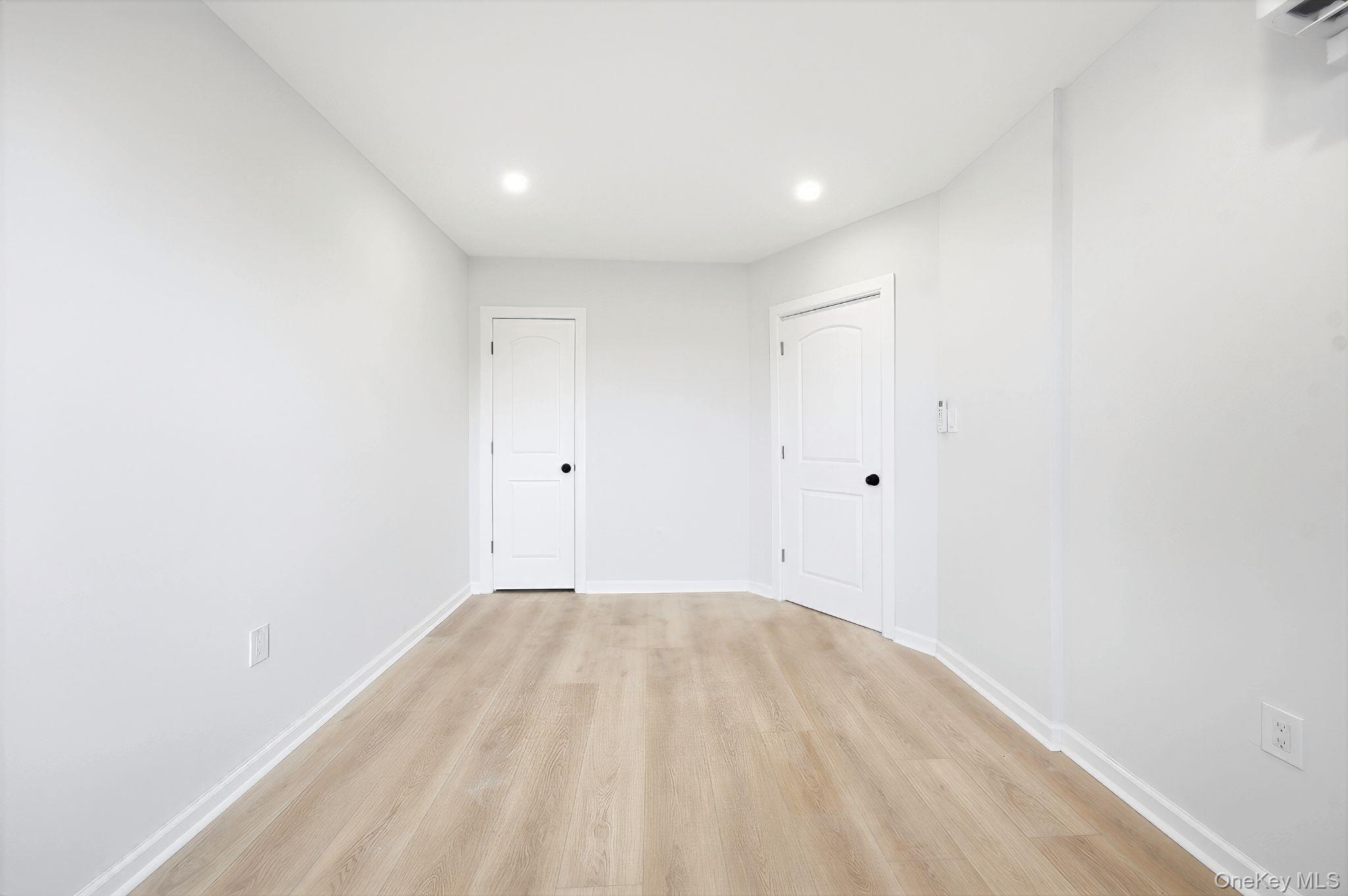 #13 photo, 2257 Hampden Place, Bronx , NY 10468