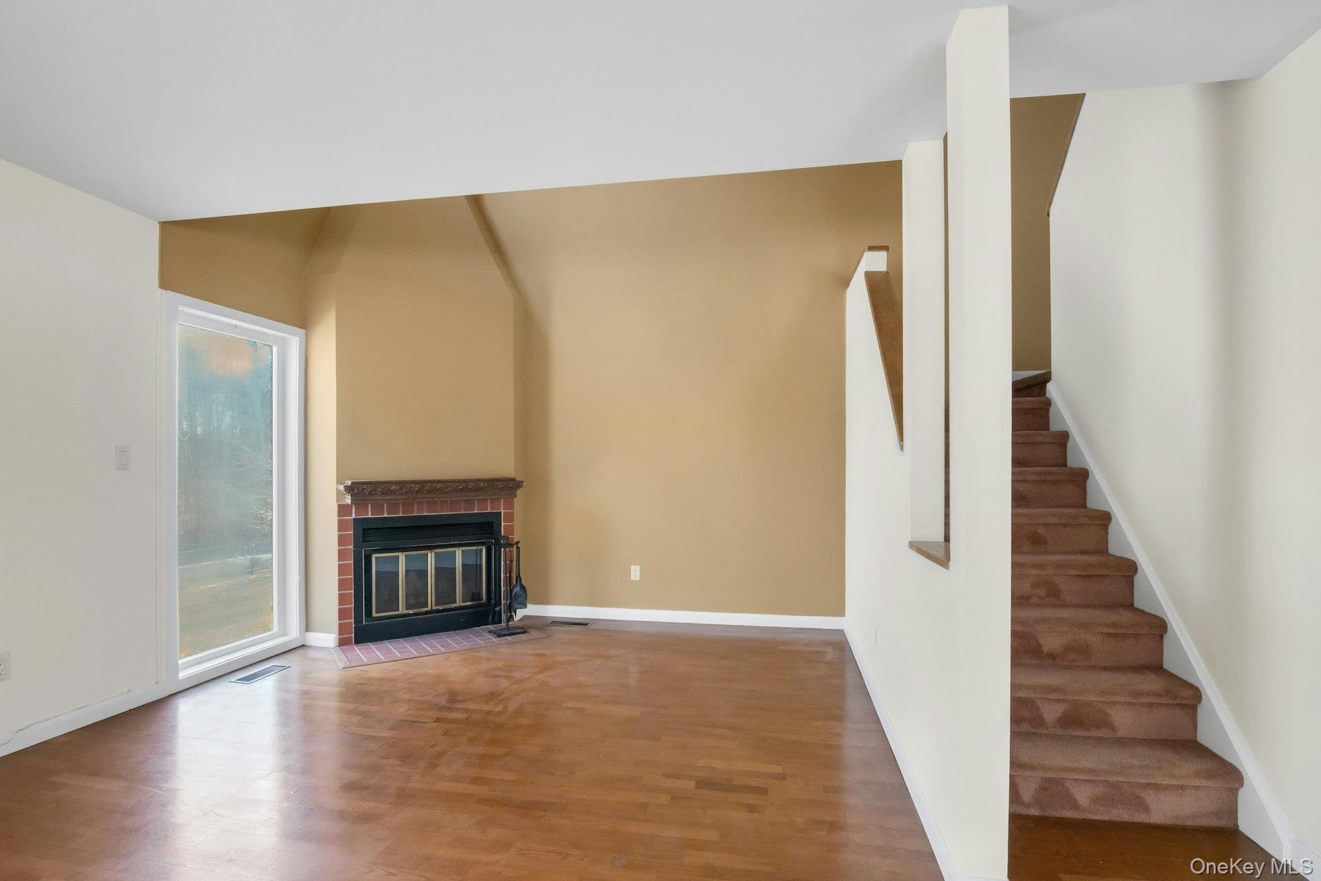 #13 photo, 1 Spring Pond Drive, Ossining , NY 10562