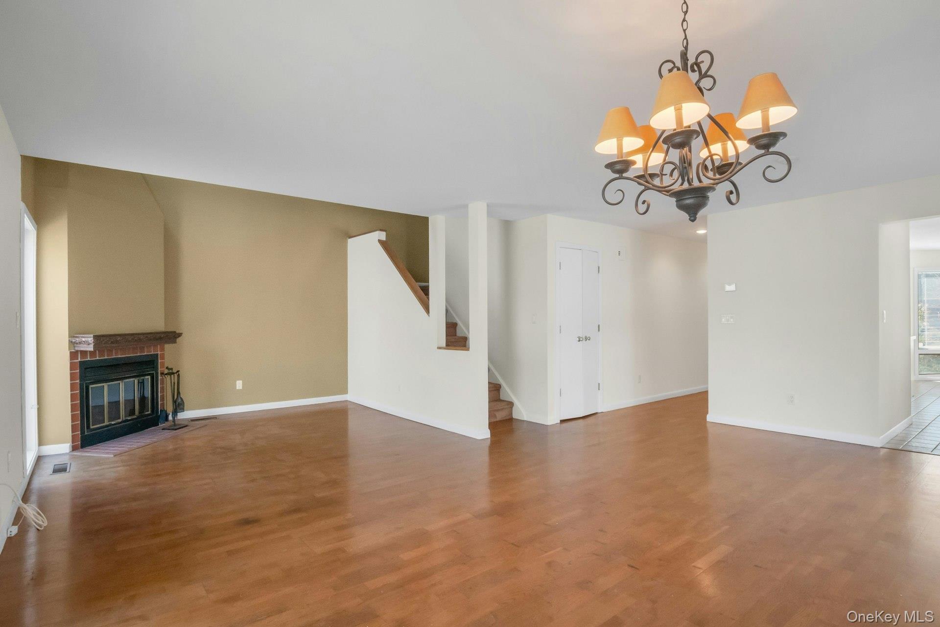 #14 photo, 1 Spring Pond Drive, Ossining , NY 10562