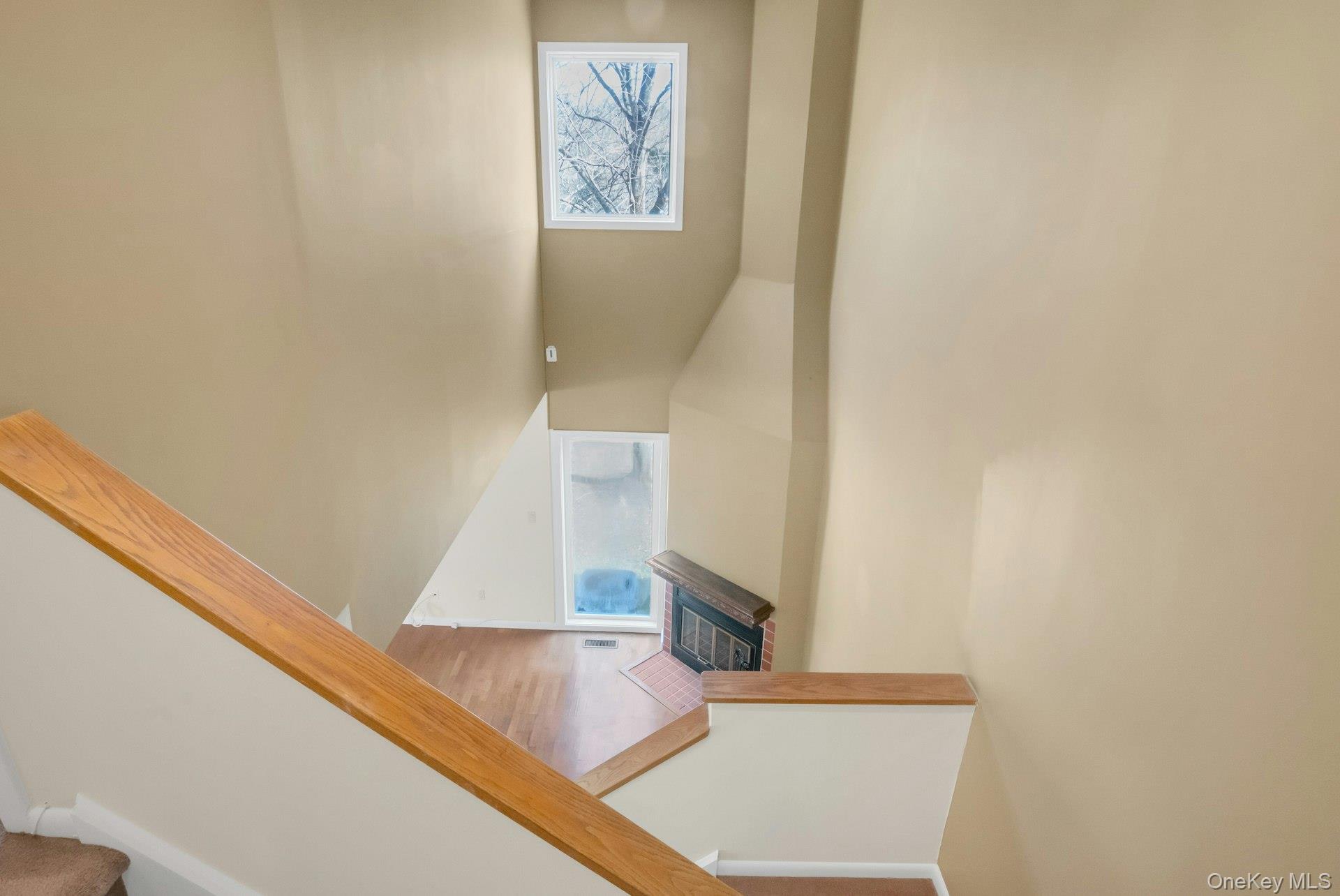 #17 photo, 1 Spring Pond Drive, Ossining , NY 10562