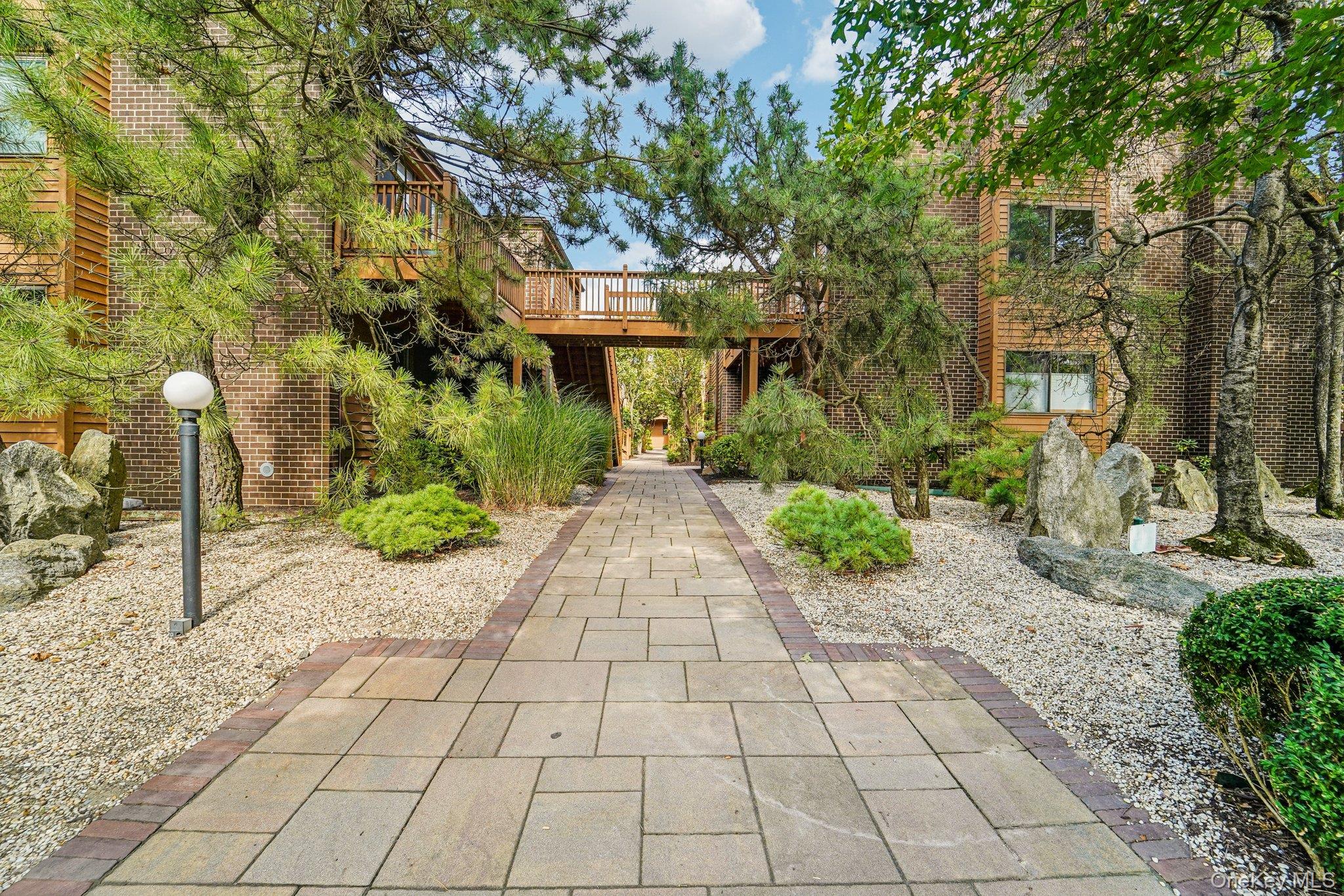 #2 photo, 15 Greenridge Avenue, White Plains , NY 10605