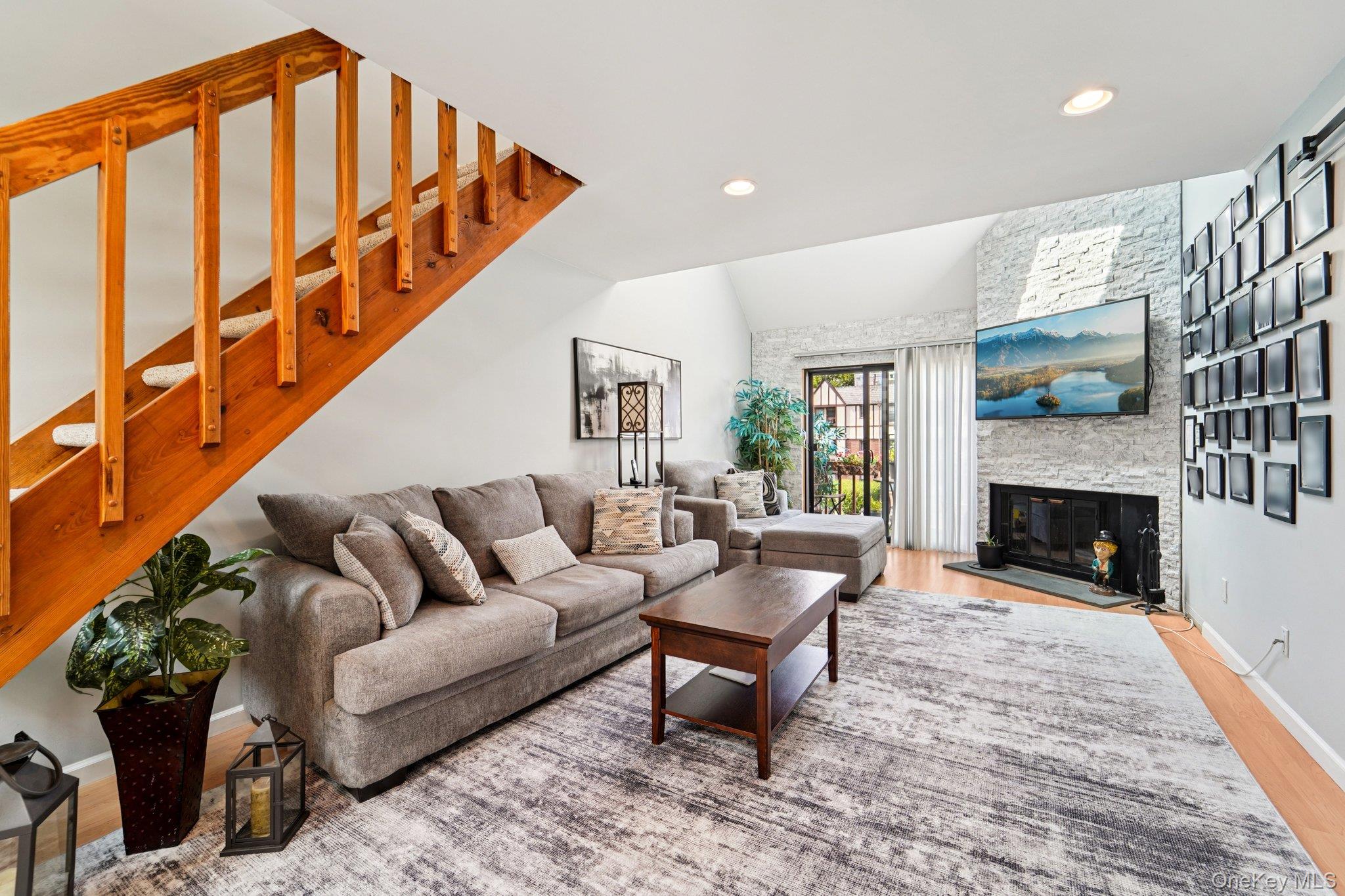 #4 photo, 15 Greenridge Avenue, White Plains , NY 10605