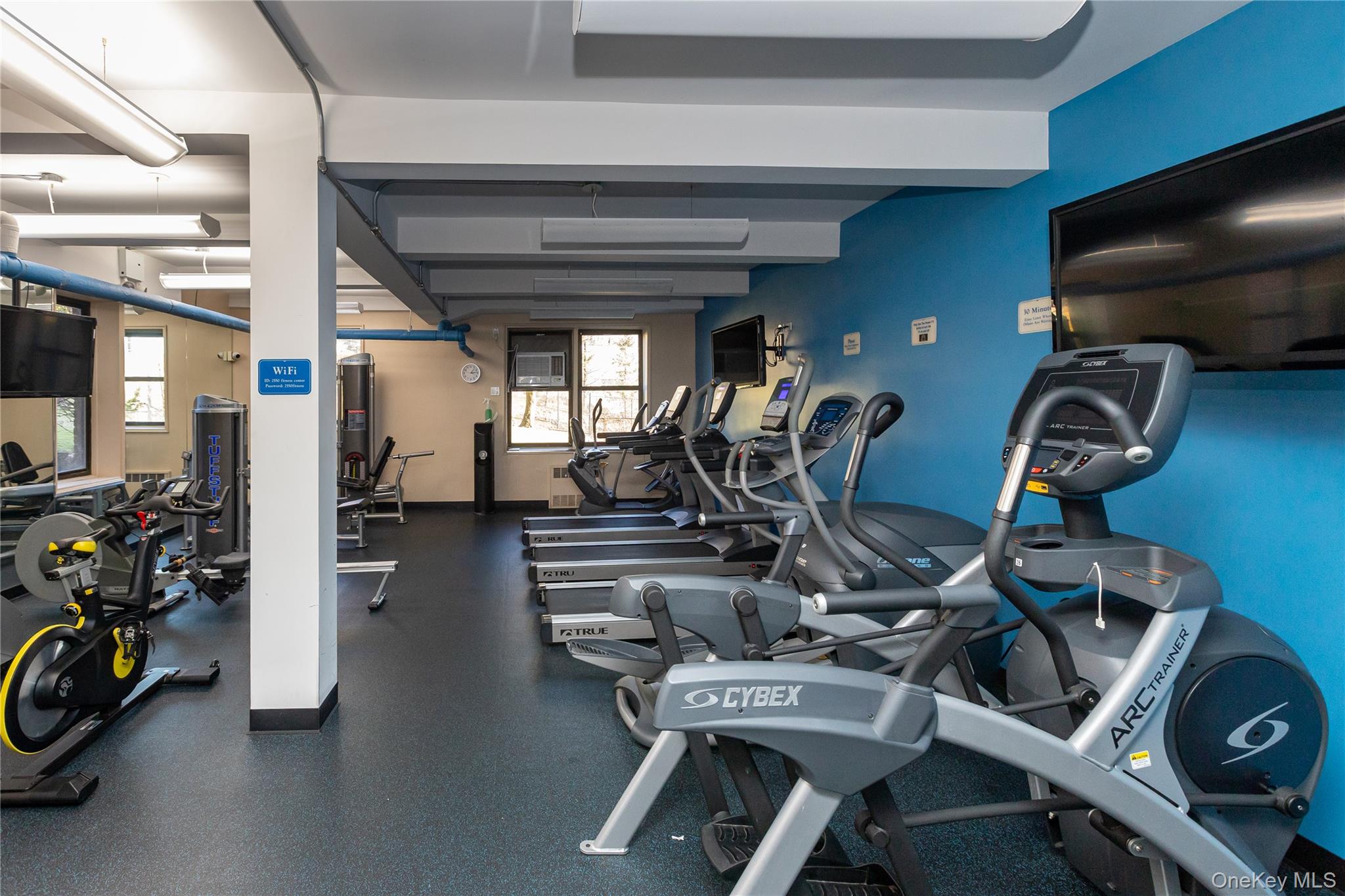 #16 photo, 2550 Independence Avenue, 布朗士 Bronx , NY 10463