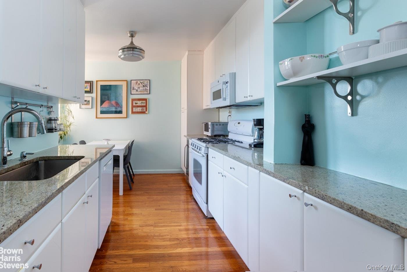 #9 photo, 2550 Independence Avenue, 布朗士 Bronx , NY 10463