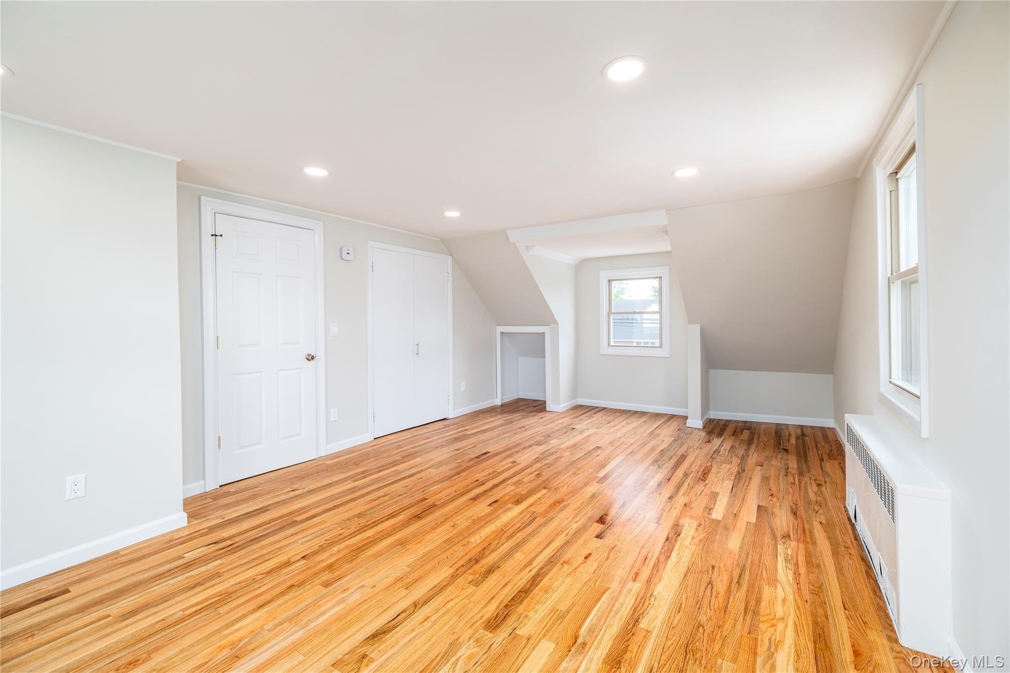 #12 photo, 3883 Franklin Avenue, 長島 Seaford , NY 11783