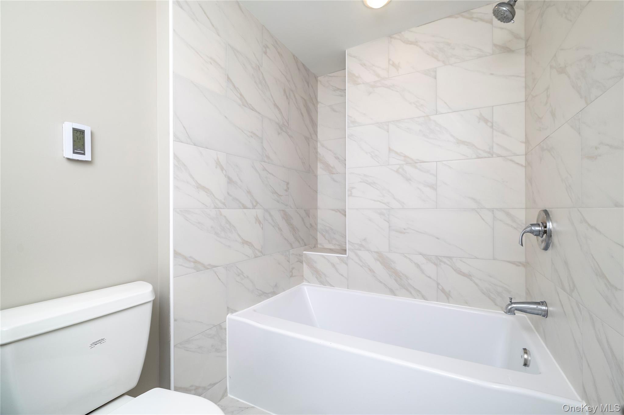 #19 photo, 3883 Franklin Avenue, 長島 Seaford , NY 11783