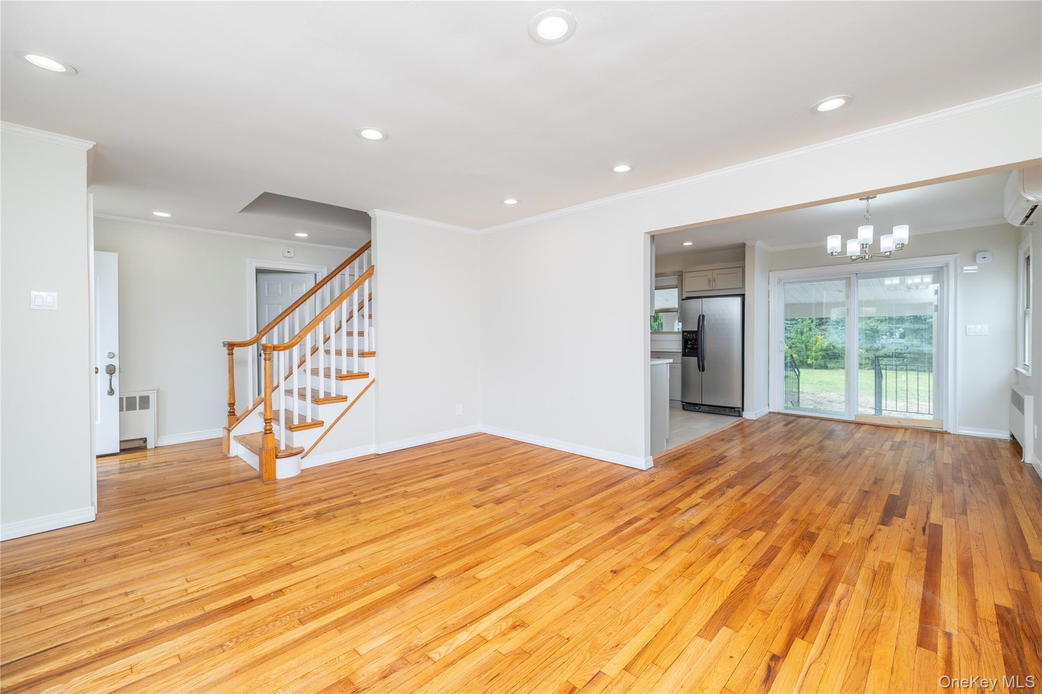 #7 photo, 3883 Franklin Avenue, 長島 Seaford , NY 11783