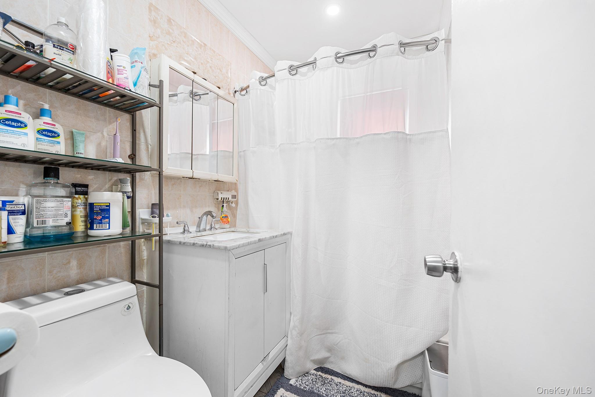 #19 photo, 120-38 Inwood Street, Jamaica , NY 11436