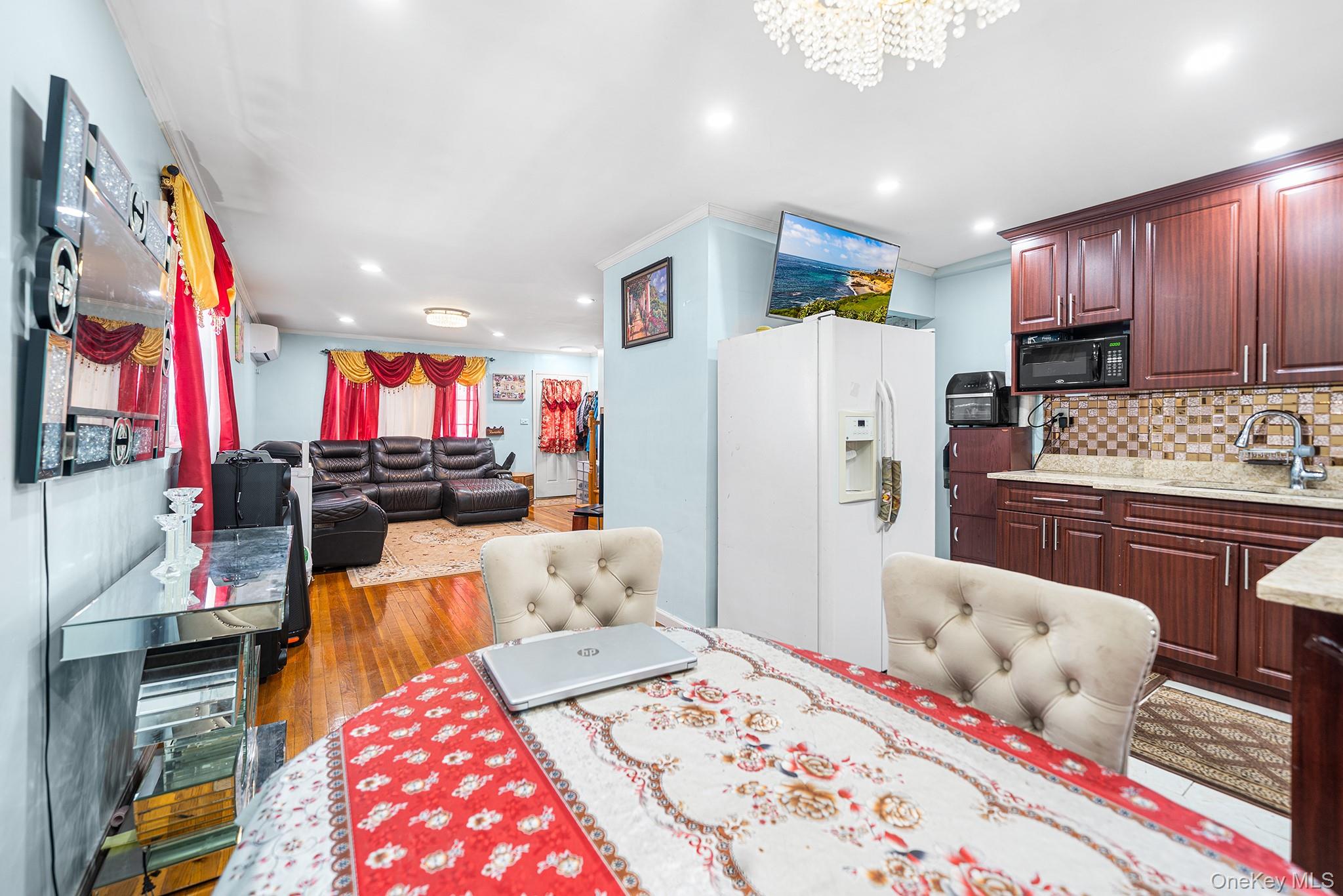 #9 photo, 120-38 Inwood Street, Jamaica , NY 11436