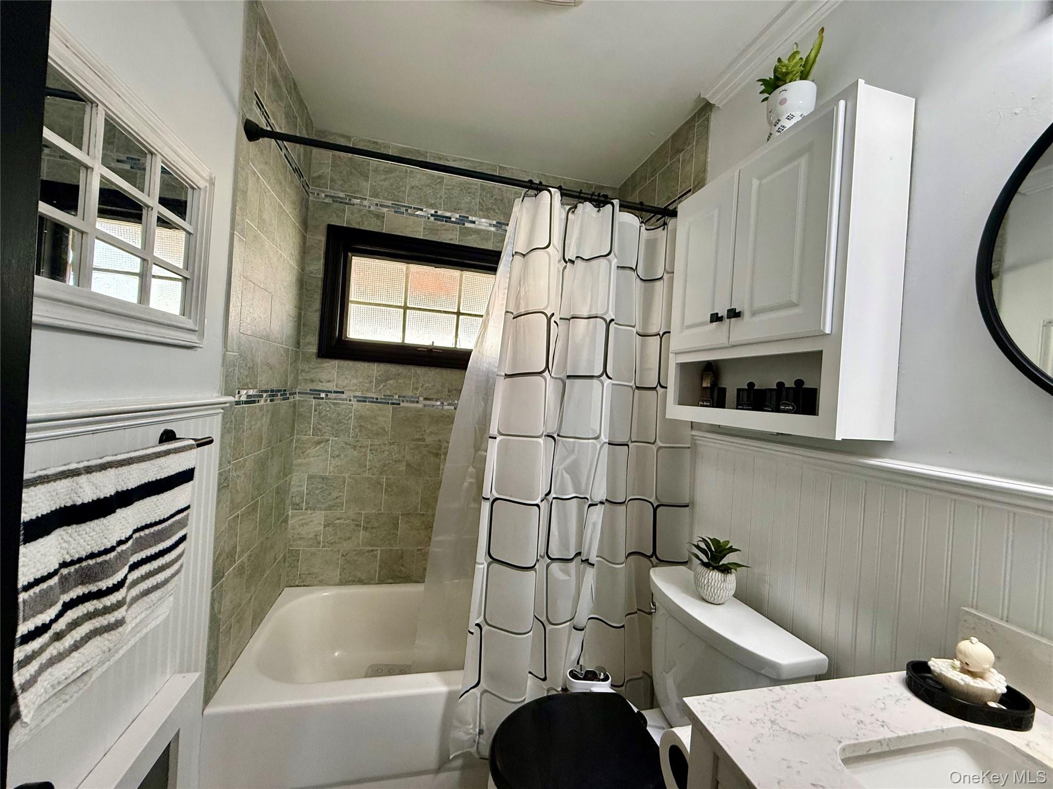 #6 photo, 68 Robert Street, Freeport , NY 11520