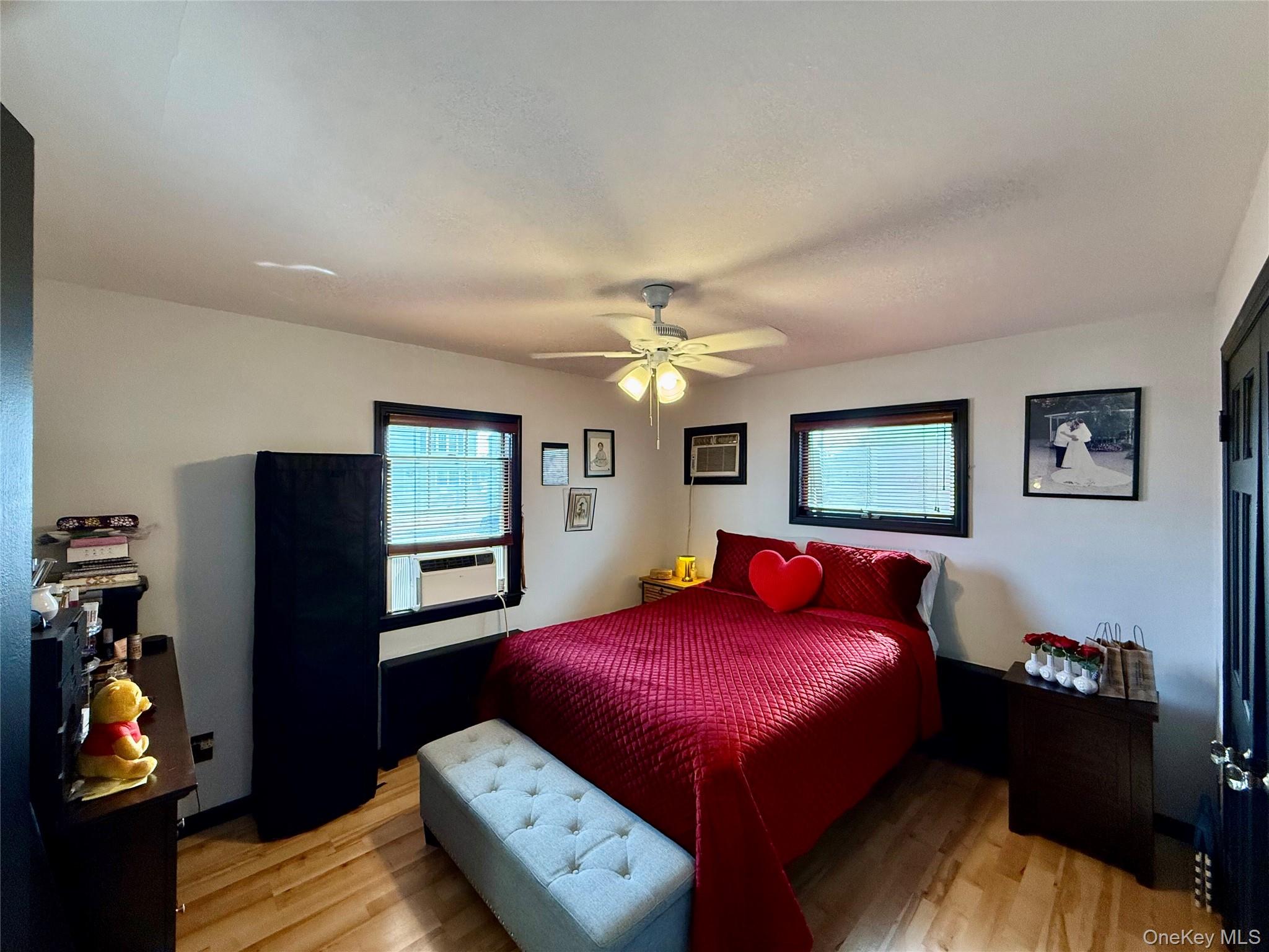 #7 photo, 68 Robert Street, Freeport , NY 11520