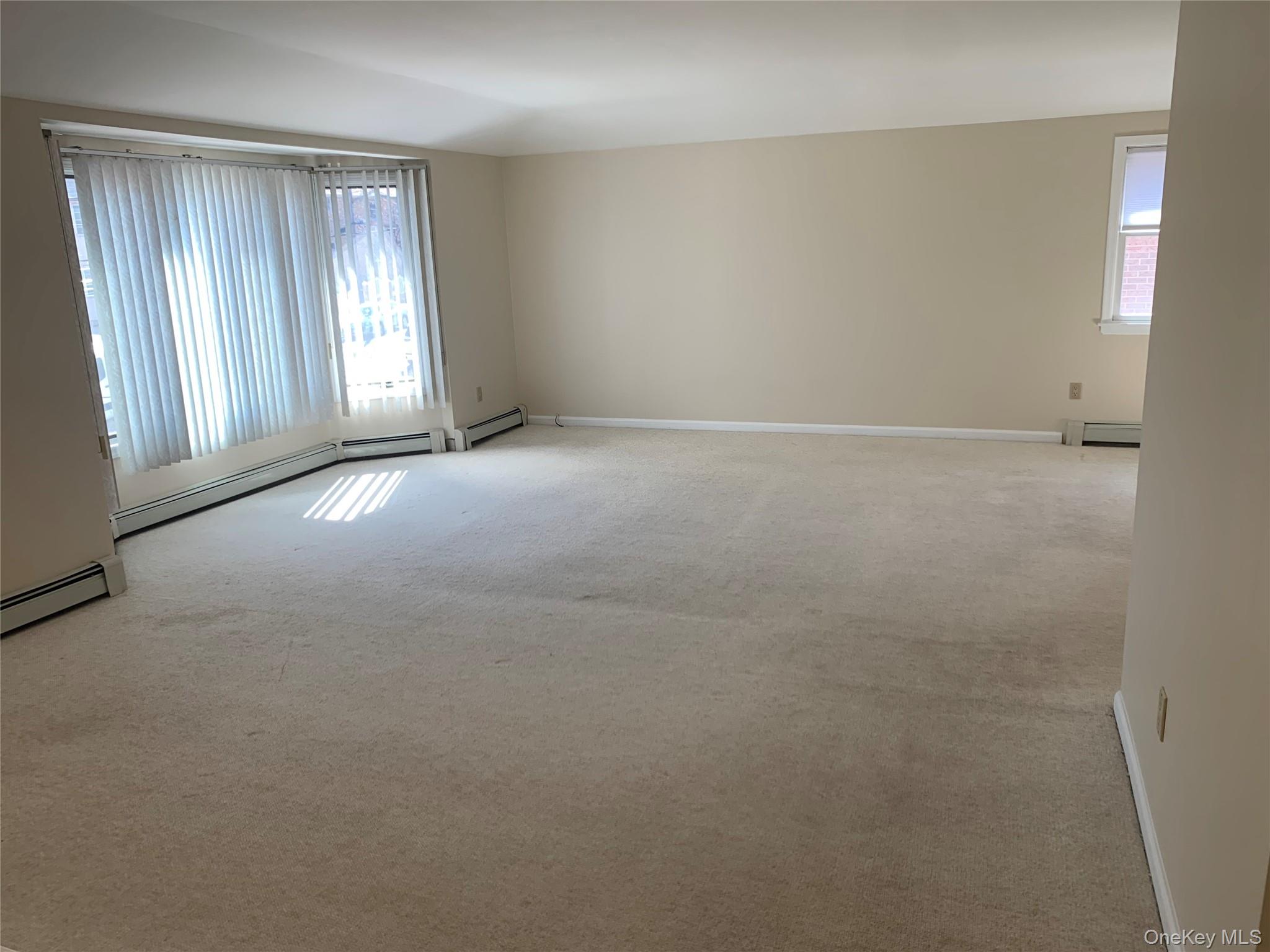 #4 photo, 5748 256th Street, Куинс ‖ Little Neck , NY 11362