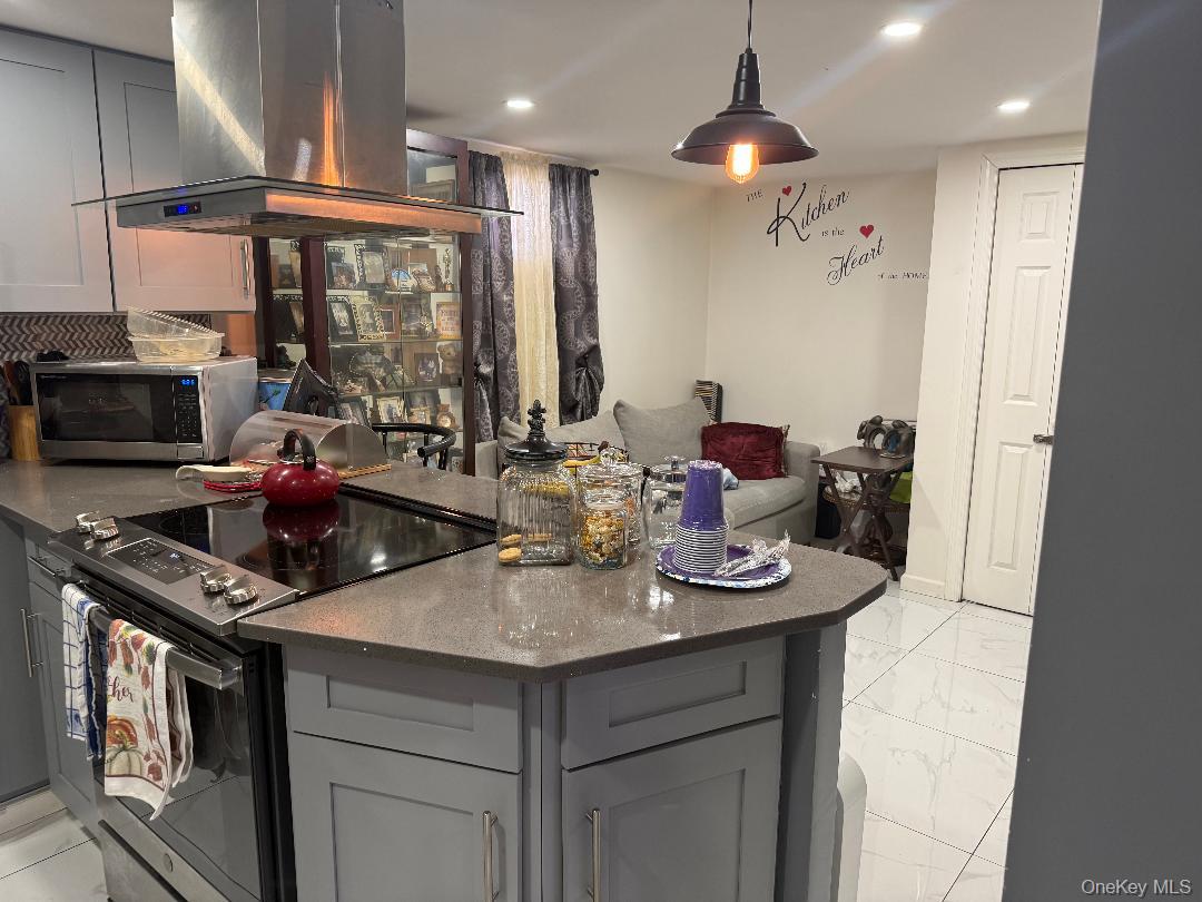 #17 photo, 119-05 224th Street, Cambria Heights , NY 11411