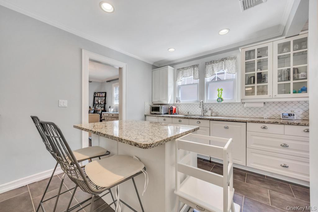 #11 photo, 14 Lenox Avenue, Lynbrook , NY 11563