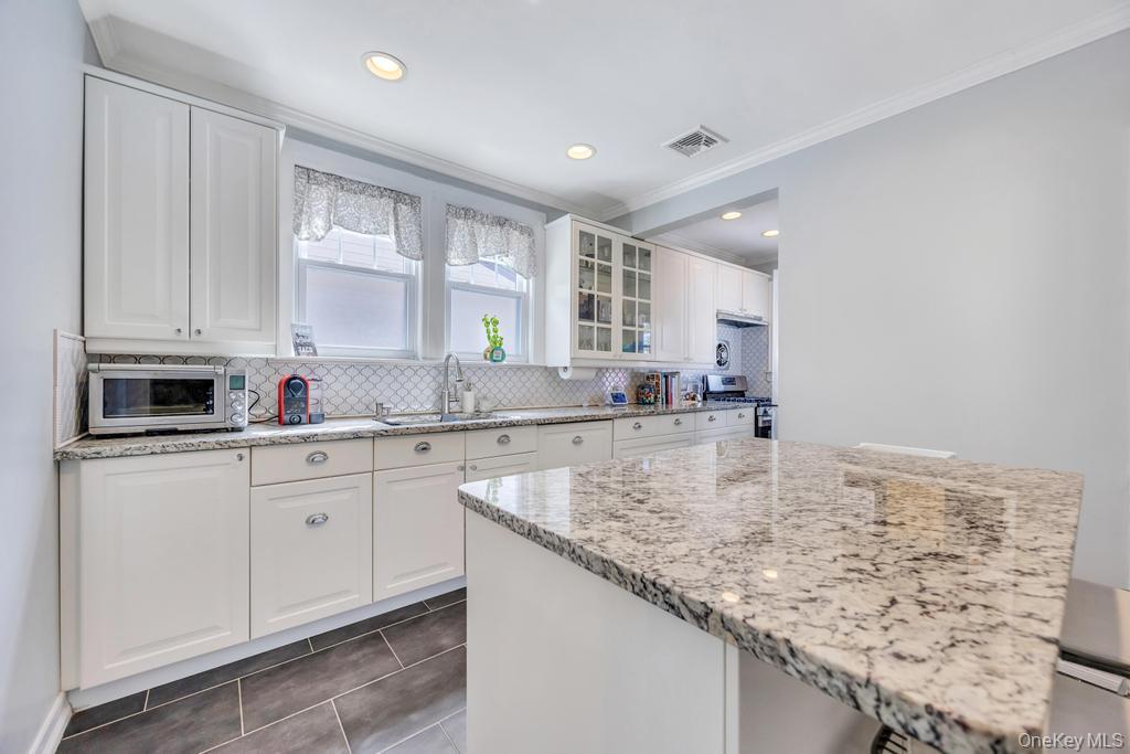 #12 photo, 14 Lenox Avenue, Lynbrook , NY 11563