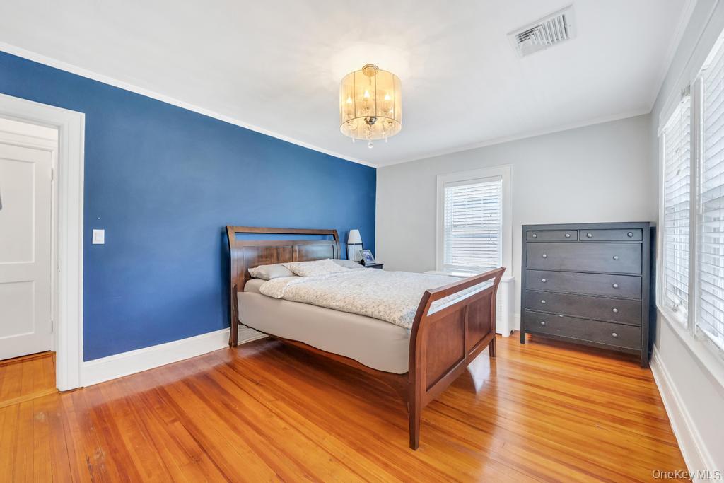 #19 photo, 14 Lenox Avenue, Lynbrook , NY 11563