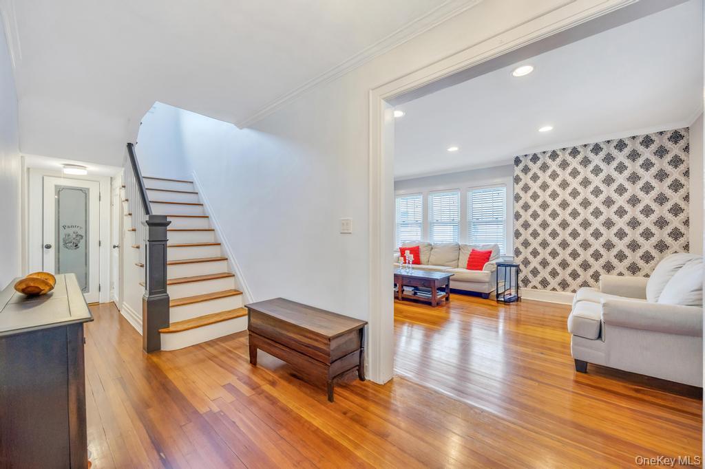 #4 photo, 14 Lenox Avenue, Lynbrook , NY 11563