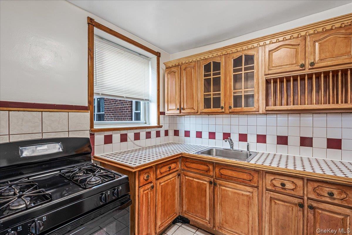 #10 photo, 8450 169th Street, 皇后區 Jamaica , NY 11432