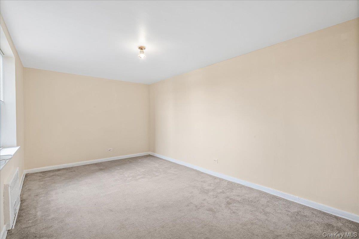 #5 photo, 8450 169th Street, 皇后區 Jamaica , NY 11432